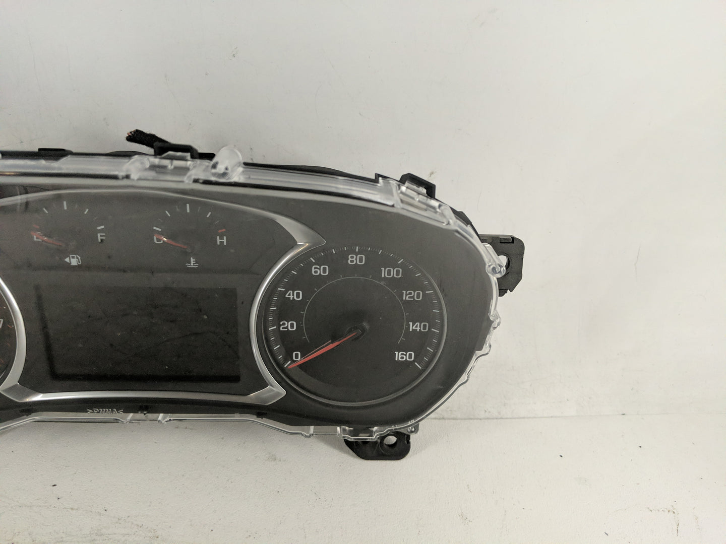 2020-2022 Chevrolet Traverse Instrument Cluster Speedometer Gauges P/N:84761081 Fits Fits 2020 2021 2022 OEM Used Auto Parts