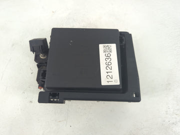 2020-2022 Chevrolet Traverse Fusebox Fuse Box Panel Relay Module P/N:7171-4521-30 Fits Fits 2019 2020 2021 2022 OEM Used Aut