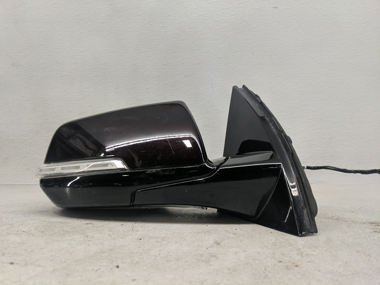 2020 Chevrolet Traverse Side Mirror Replacement Passenger Right View Door Mirror Fits OEM Used Auto Parts - Oemusedautoparts