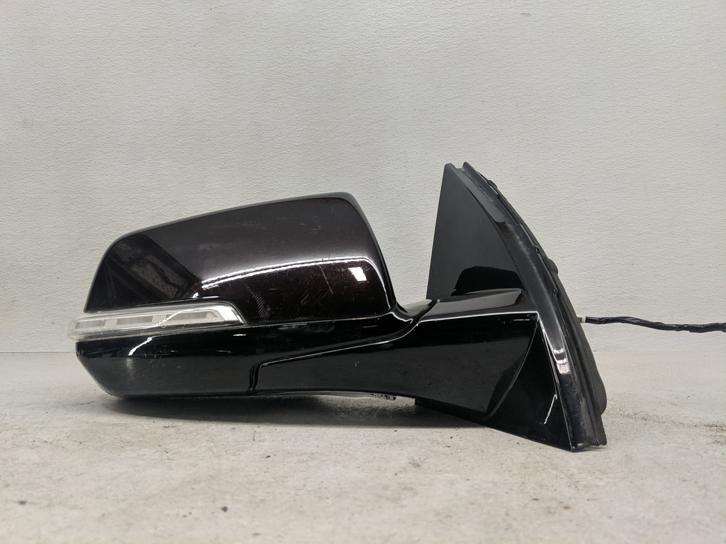 2020 Chevrolet Traverse Side Mirror Replacement Passenger Right View Door Mirror Fits OEM Used Auto Parts - Oemusedautoparts