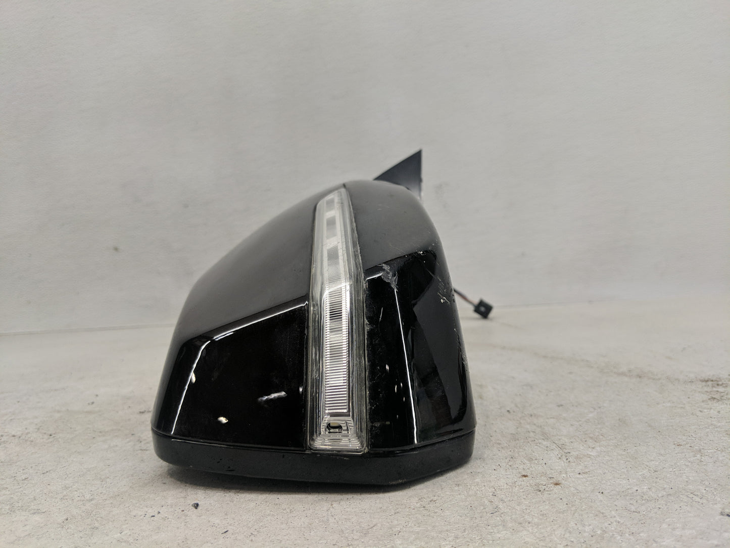 2020 Chevrolet Traverse Passenger Side View Mirror - Right Door Mirror OEM Used - Oemusedautoparts1.com