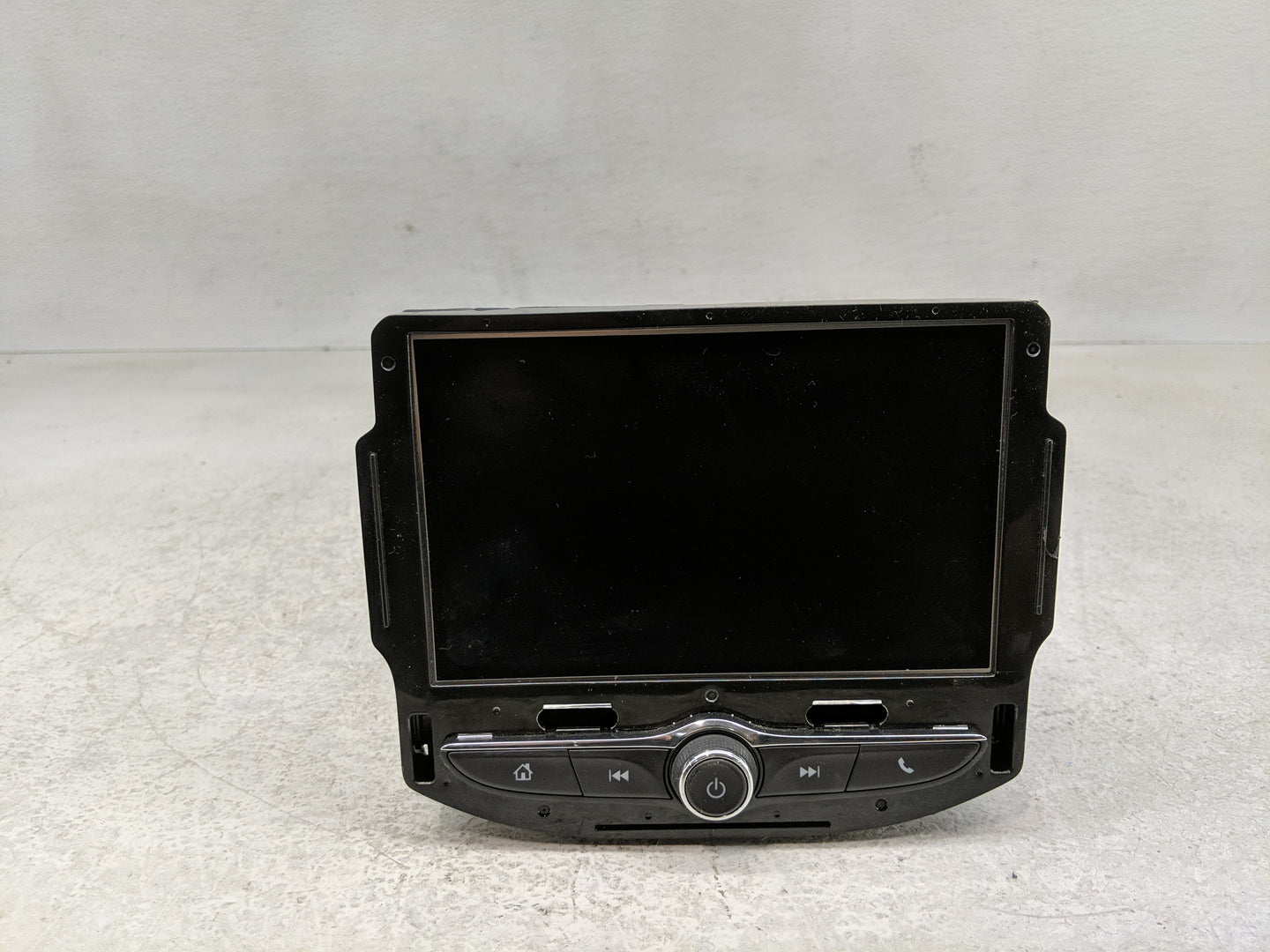 2021-2022 Chevrolet Traverse Radio AM FM Cd Player Receiver Replacement P/N:84776470 Fits Fits 2021 2022 OEM Used Auto Parts