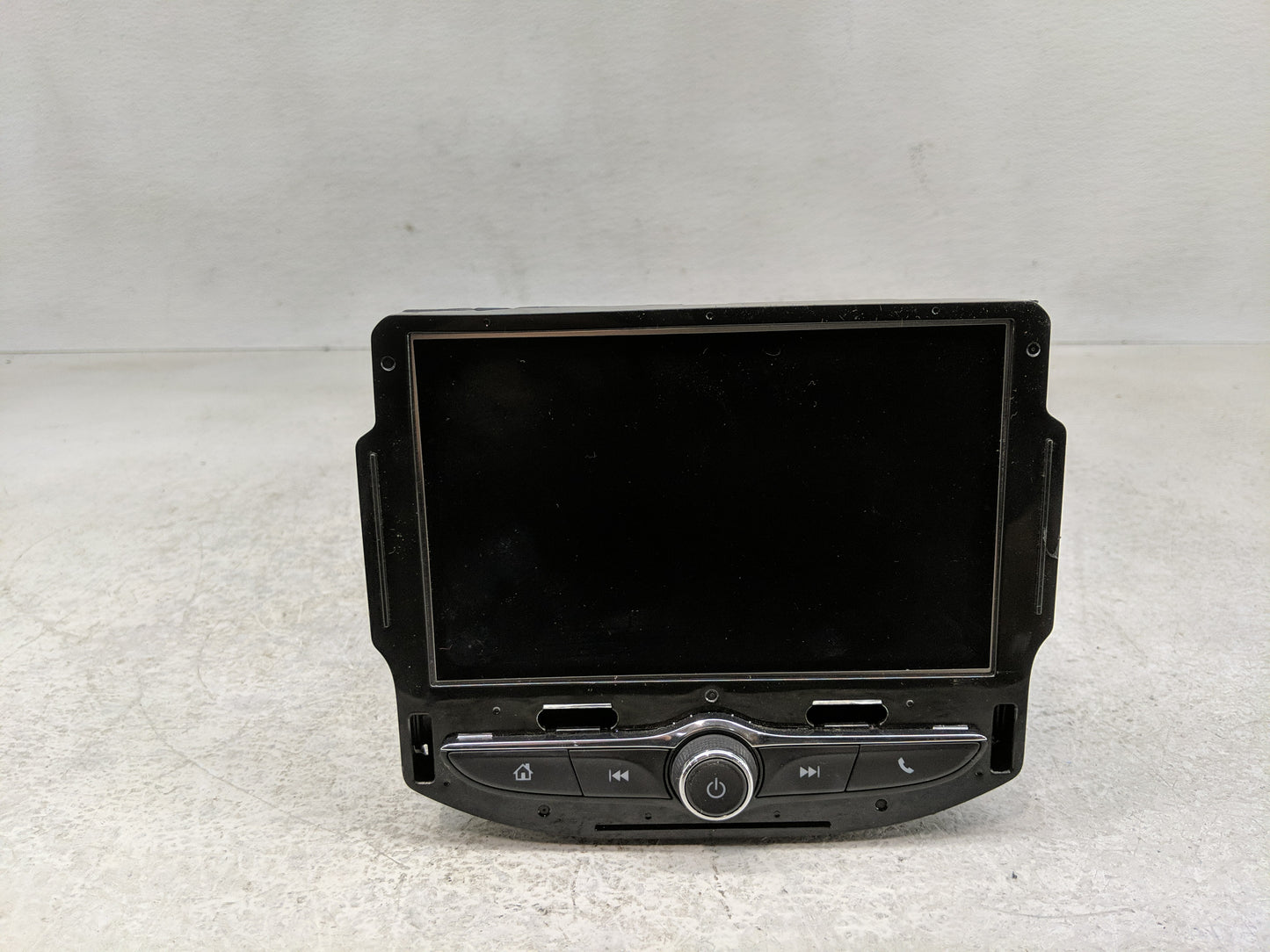 2021-2022 Chevrolet Traverse Radio AM FM Cd Player Receiver Replacement P/N:84776470 Fits Fits 2021 2022 OEM Used Auto Parts