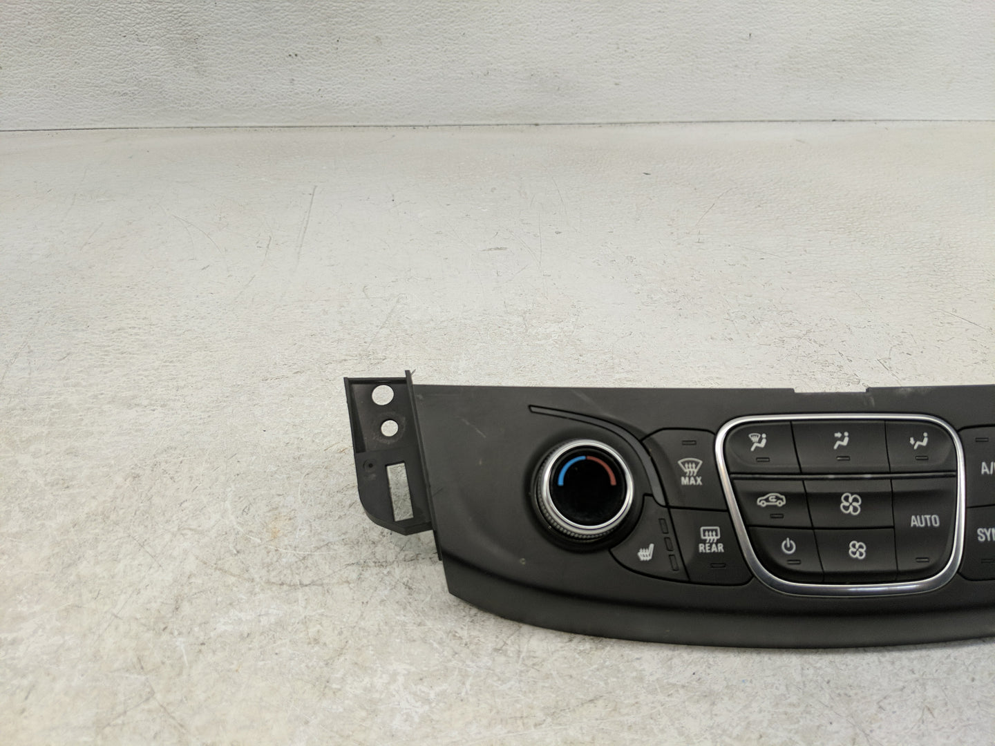 2018-2022 Chevrolet Traverse Climate Control Module Temperature AC/Heater Replacement P/N:84344402 Fits OEM Used Auto Parts 