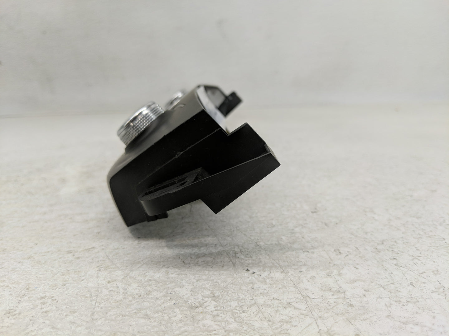 2018-2022 Chevrolet Traverse Climate Control Module Temperature AC/Heater Replacement P/N:84344402 Fits OEM Used Auto Parts 