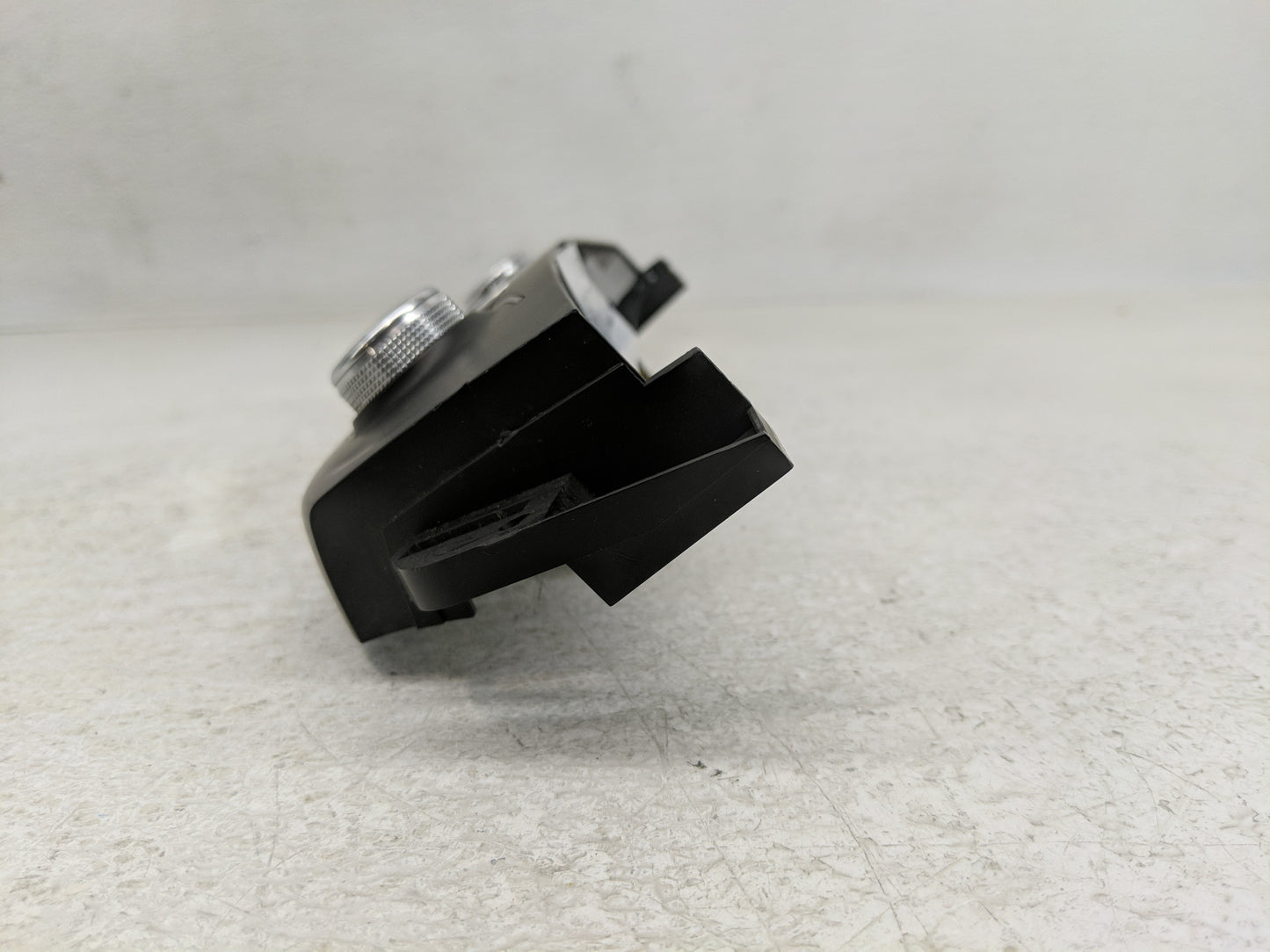 2018-2022 Chevrolet Traverse Climate Control Module Temperature AC/Heater Replacement P/N:84344402 Fits OEM Used Auto Parts 