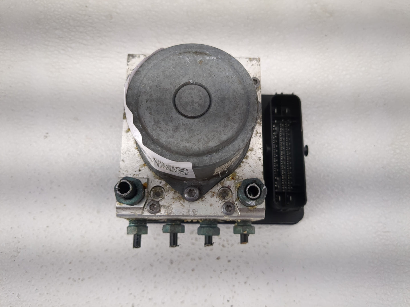 2019-2022 Chevrolet Traverse ABS Pump Control Module Replacement P/N:84738978 Fits Fits 2019 2020 2021 2022 OEM Used Auto Pa