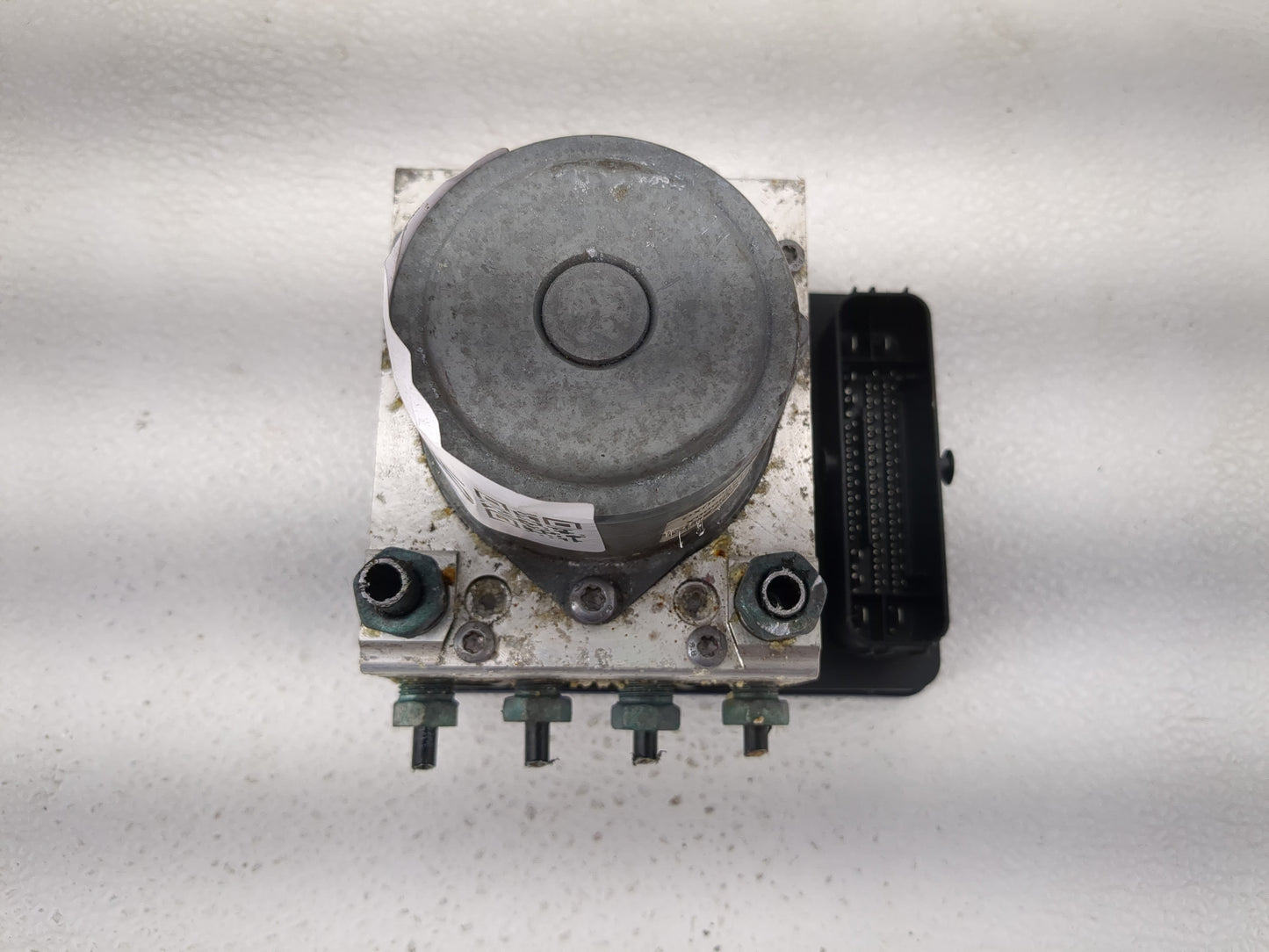 2019-2022 Chevrolet Traverse ABS Pump Control Module Replacement P/N:84738978 Fits Fits 2019 2020 2021 2022 OEM Used Auto Pa