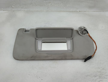 2018-2022 Chevrolet Traverse Sun Visor Shade Replacement Passenger Right Mirror Fits Fits 2018 2019 2020 2021 2022 OEM Used 