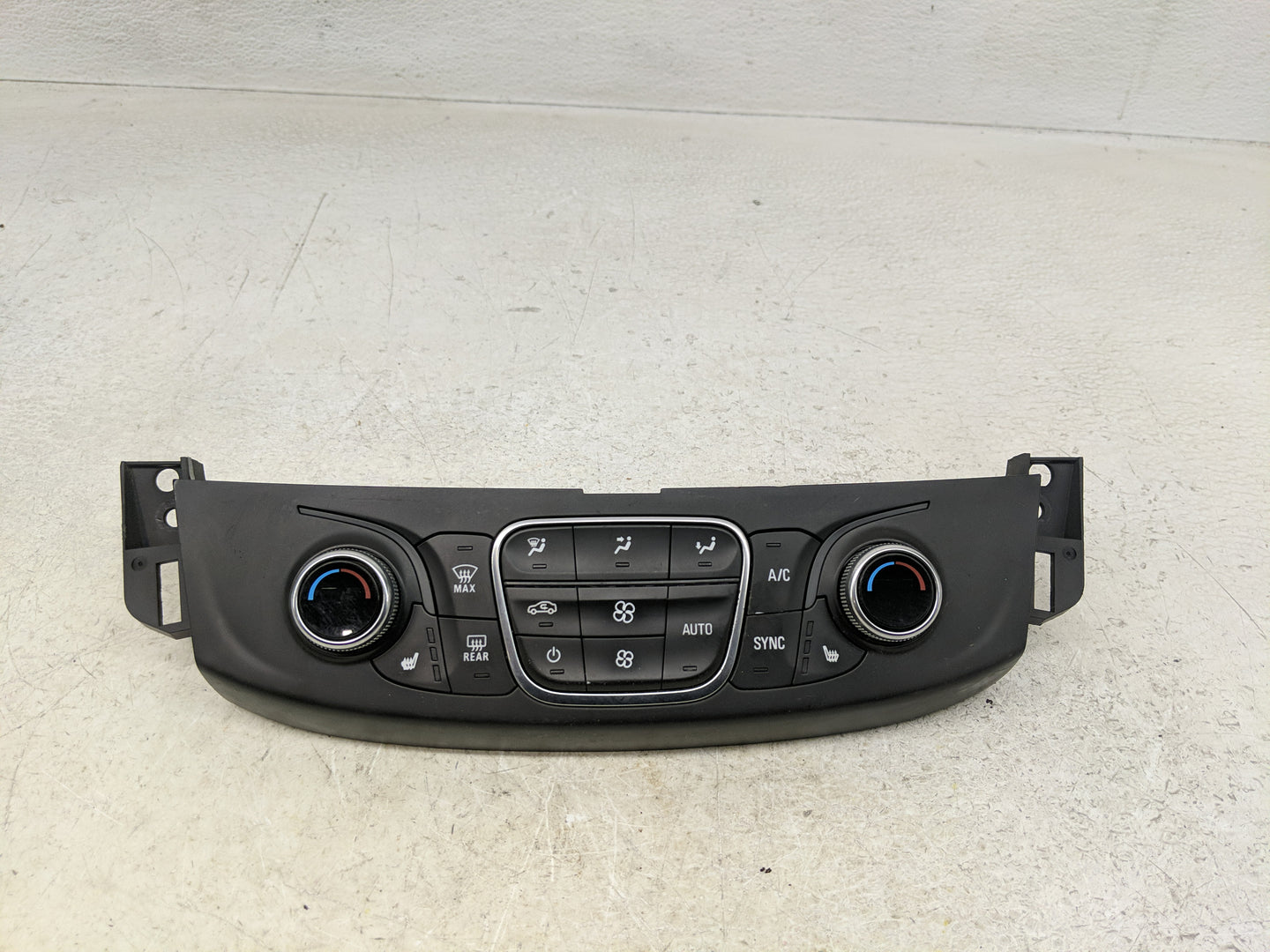 2018-2022 Chevrolet Traverse Climate Control Module Temperature AC/Heater Replacement P/N:SCF269159 Fits OEM Used Auto Parts