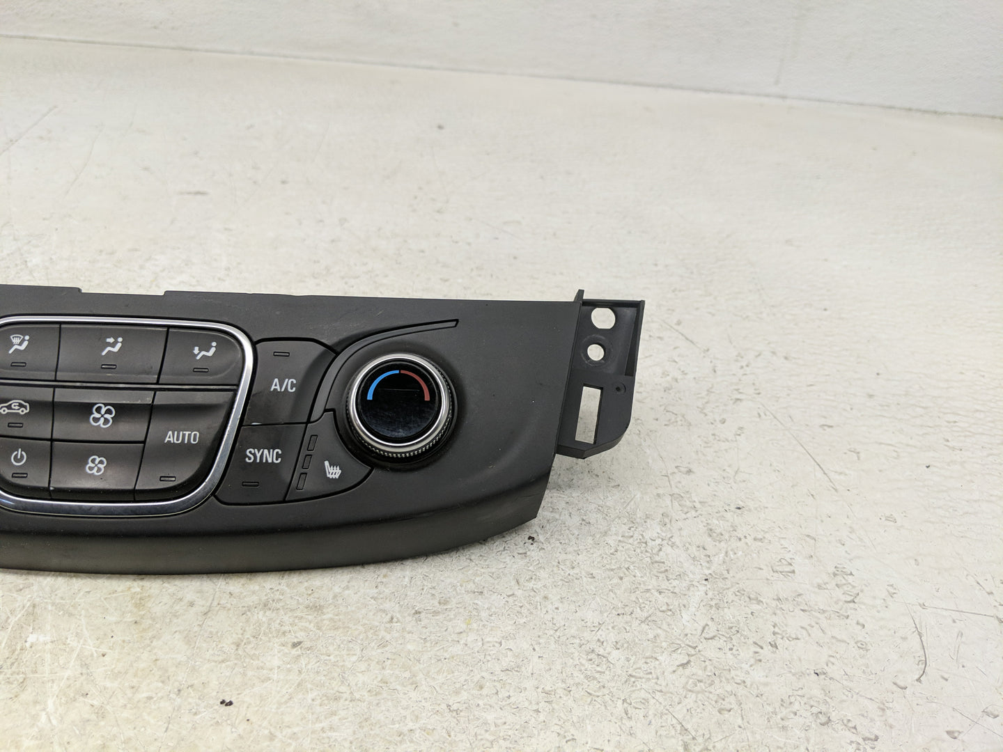 2018-2022 Chevrolet Traverse Climate Control Module Temperature AC/Heater Replacement P/N:SCF269159 Fits OEM Used Auto Parts
