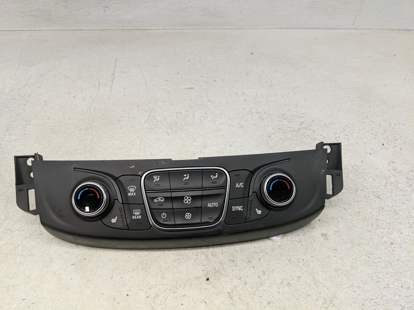 2018-2022 Chevrolet Traverse Climate Control Module Temperature AC/Heater Replacement P/N:000235226 84344402 Fits OEM Used A