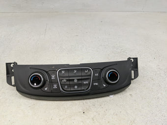 compare product 2018-2022 Chevrolet Traverse Climate Control Module Temperature AC/Heater Replacement P/N:000235226 84344402 Fits OEM Used Auto Parts