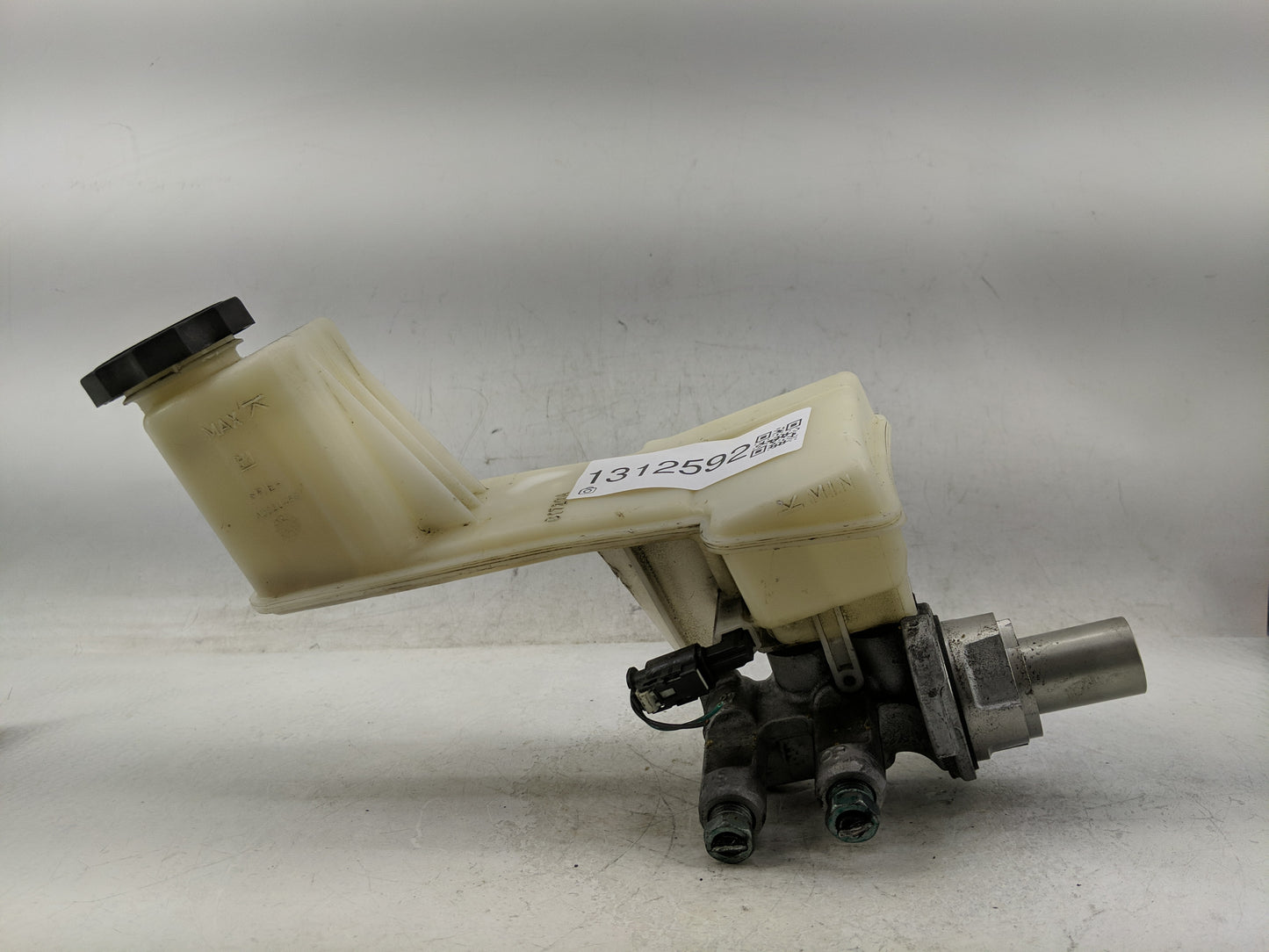 2018-2022 Chevrolet Traverse Brake Master Cylinder - Oemusedautoparts1.com