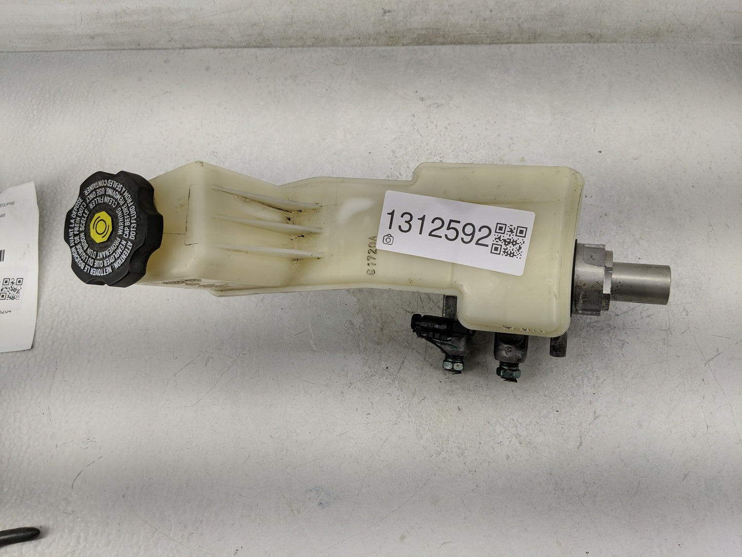 2018-2022 Chevrolet Traverse Brake Master Cylinder - Oemusedautoparts1.com