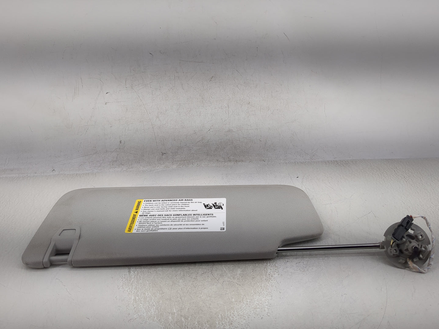 2018-2022 Chevrolet Traverse Sun Visor Shade Replacement Passenger Right Mirror Fits Fits 2018 2019 2020 2021 2022 OEM Used 