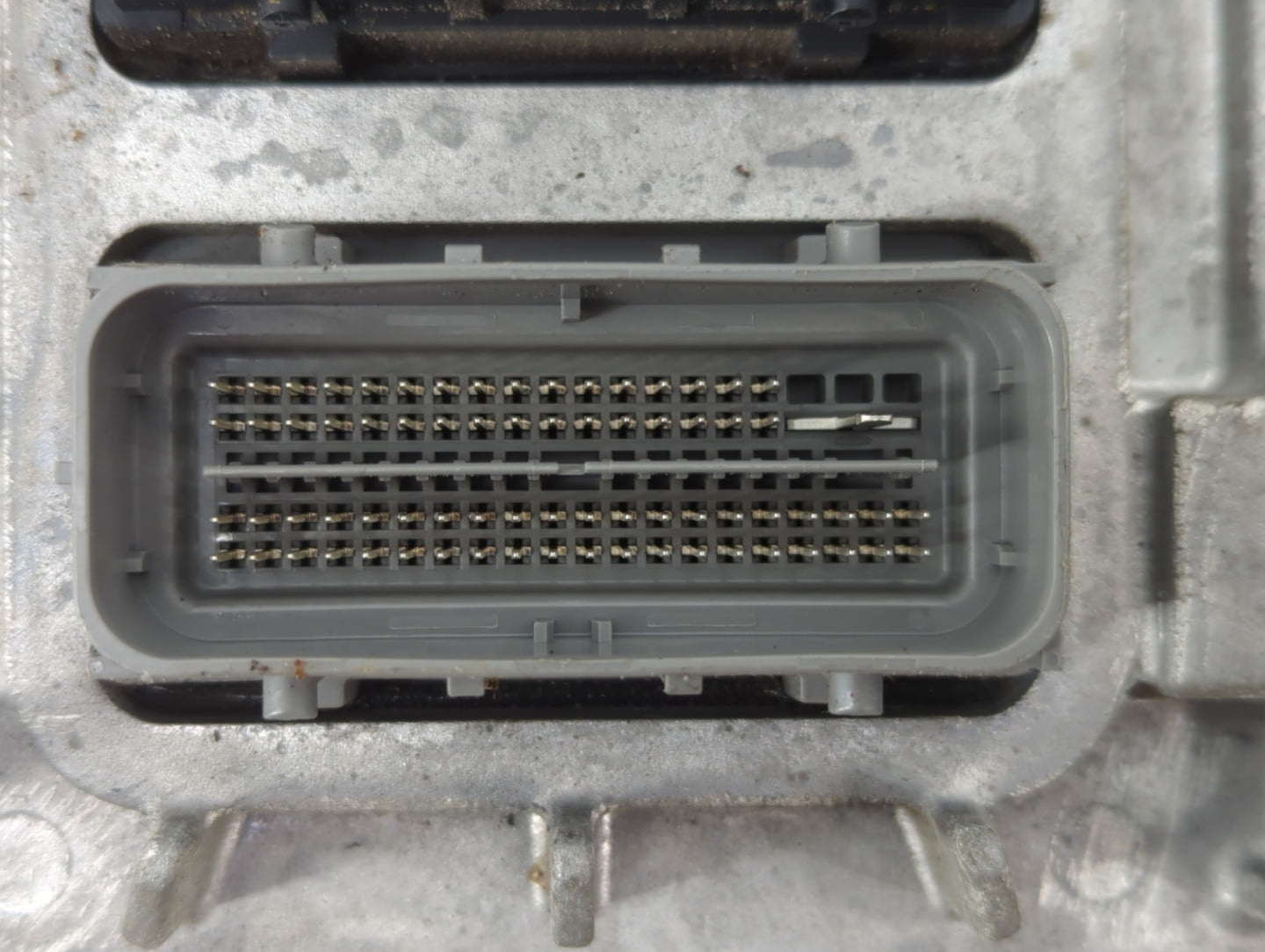 2018-2022 Chevrolet Traverse PCM Engine Control Computer ECU ECM PCU OEM P/N:039045703 12697045 Fits OEM Used Auto Parts - O