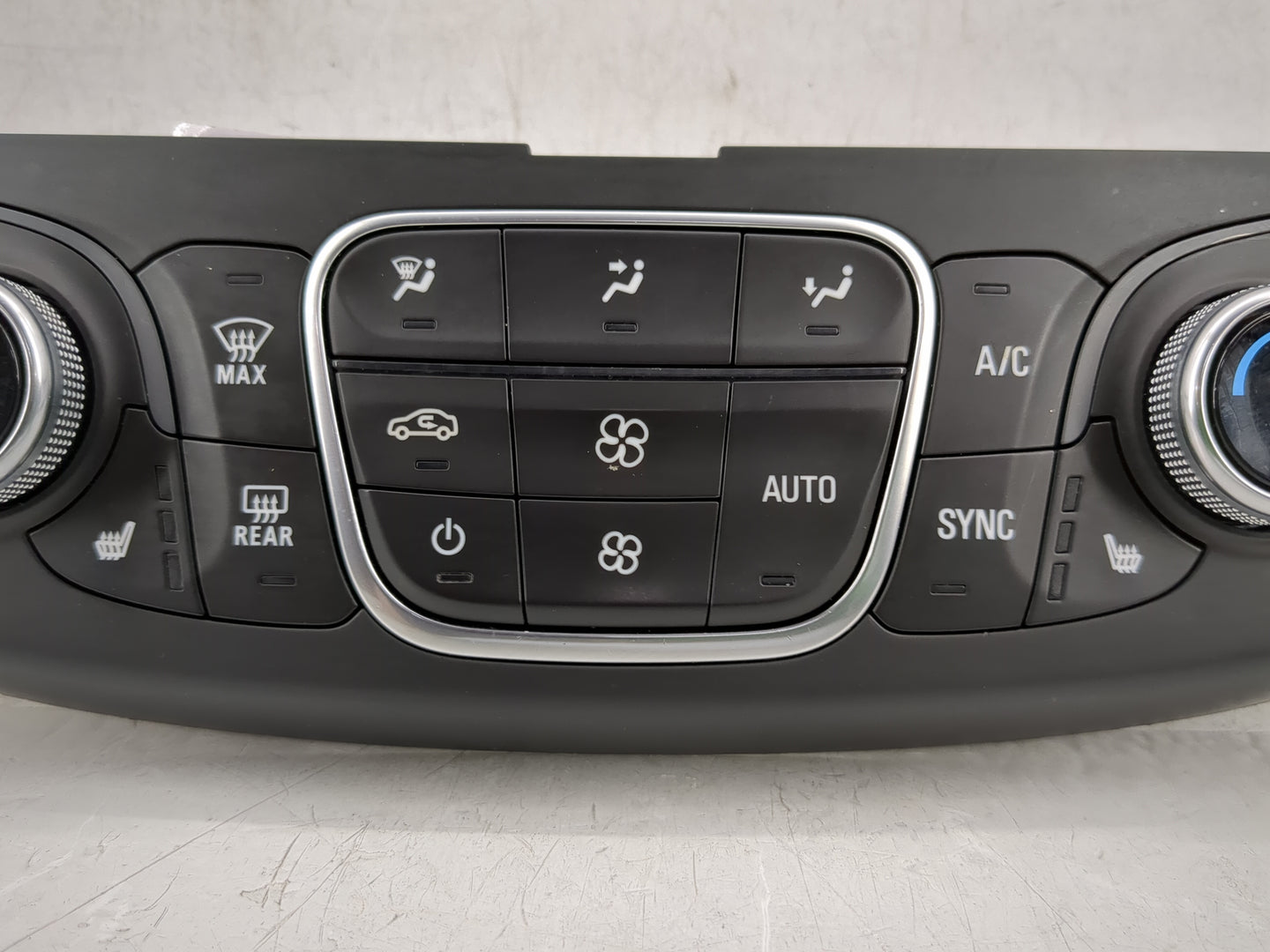 2018-2022 Chevrolet Traverse Climate Control Module Temperature AC/Heater Replacement P/N:84344402 Fits OEM Used Auto Parts 