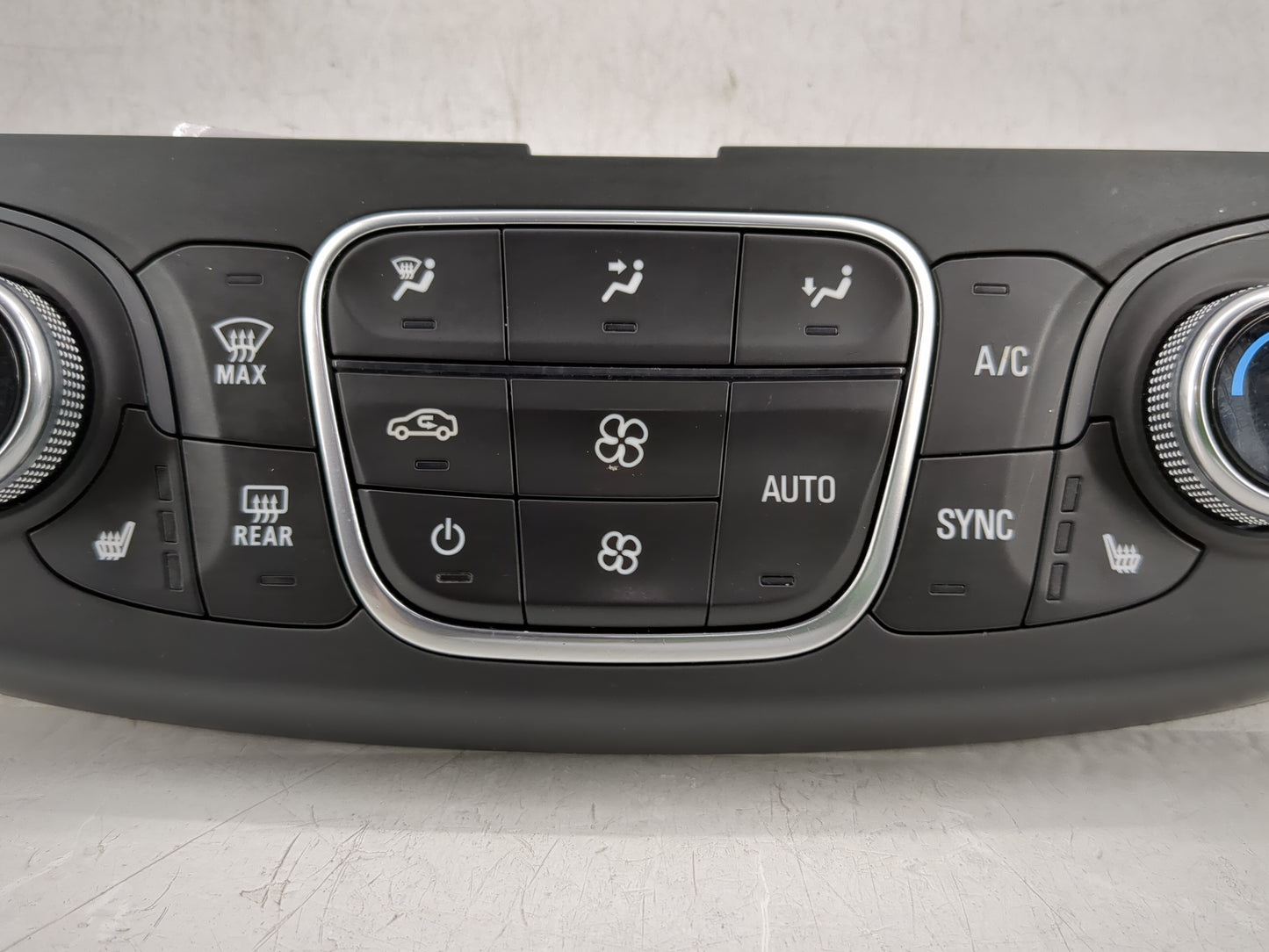 2018-2022 Chevrolet Traverse Climate Control Module Temperature AC/Heater Replacement P/N:84344402 Fits OEM Used Auto Parts 