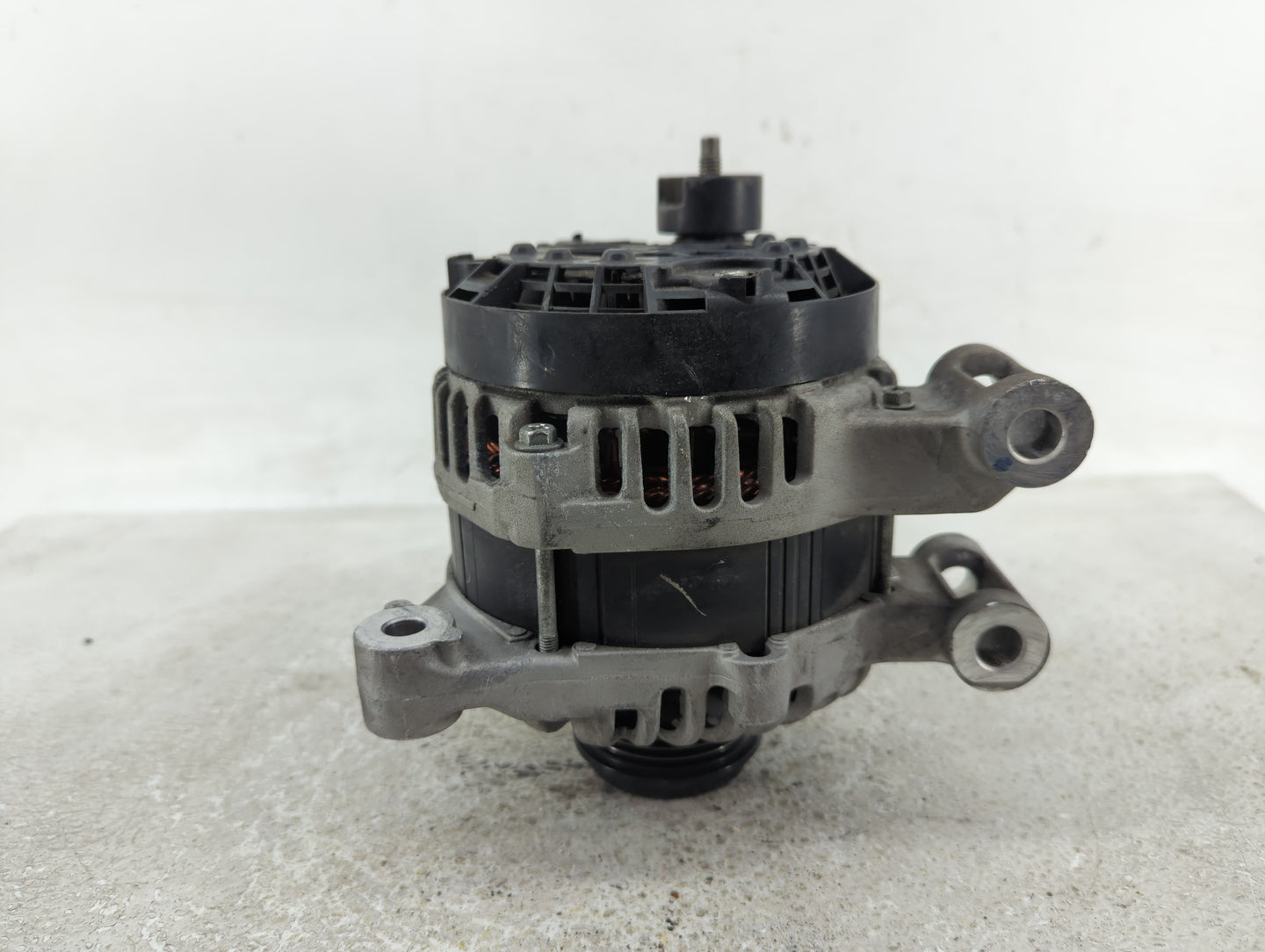 2018-2022 Chevrolet Traverse Alternator Replacement Generator Charging Assembly Engine OEM P/N:13534116 Fits OEM Used Auto P