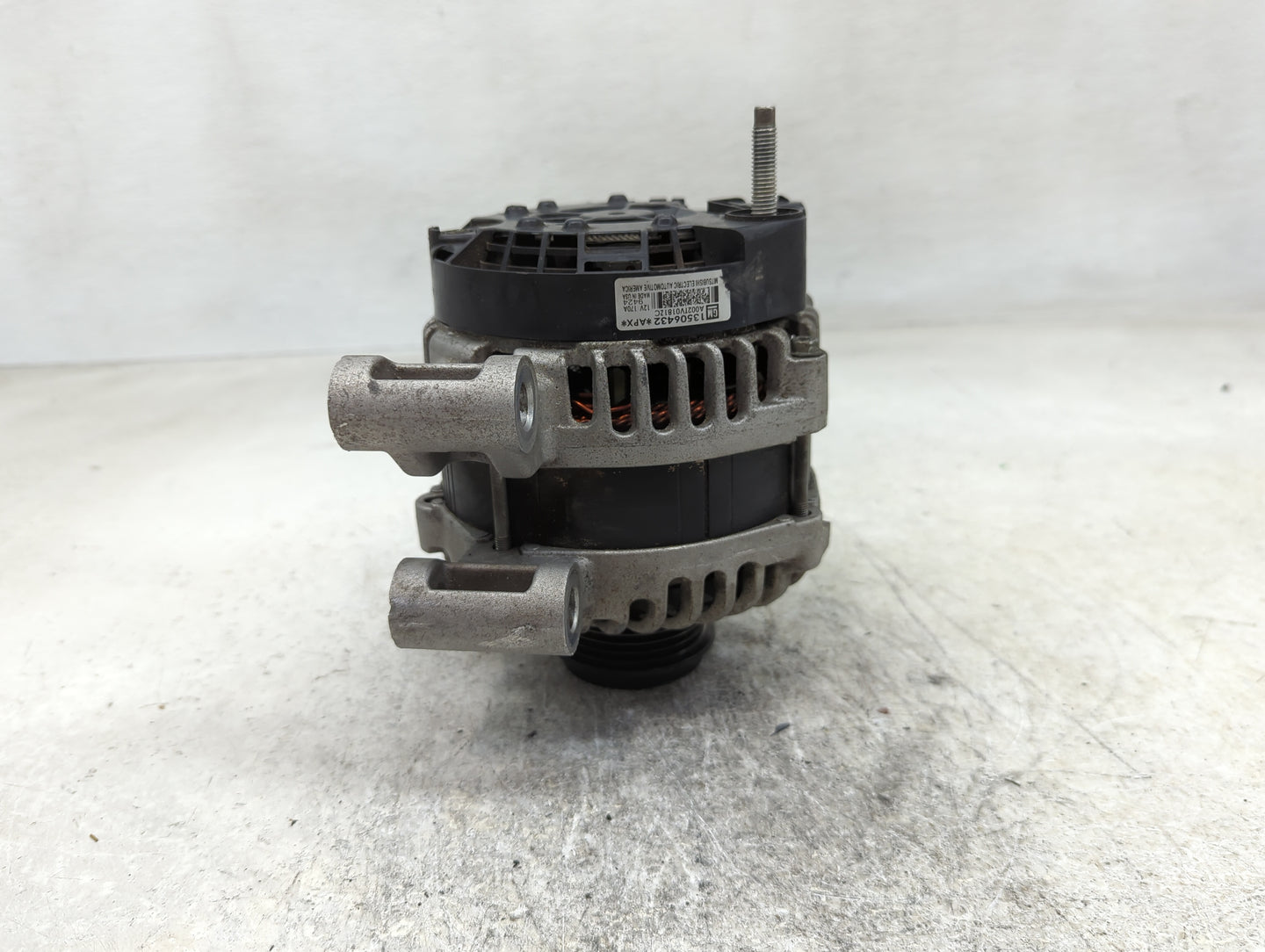 2018-2022 Chevrolet Traverse Alternator Replacement Generator Charging Assembly Engine OEM P/N:13506432 Fits OEM Used Auto P