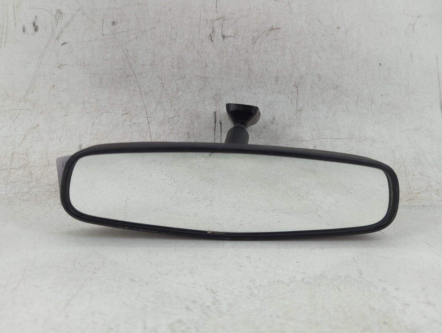 2018-2022 Chevrolet Traverse Interior Rear View Mirror Replacement OEM P/N:A048070 Fits OEM Used Auto Parts - Oemusedautopar