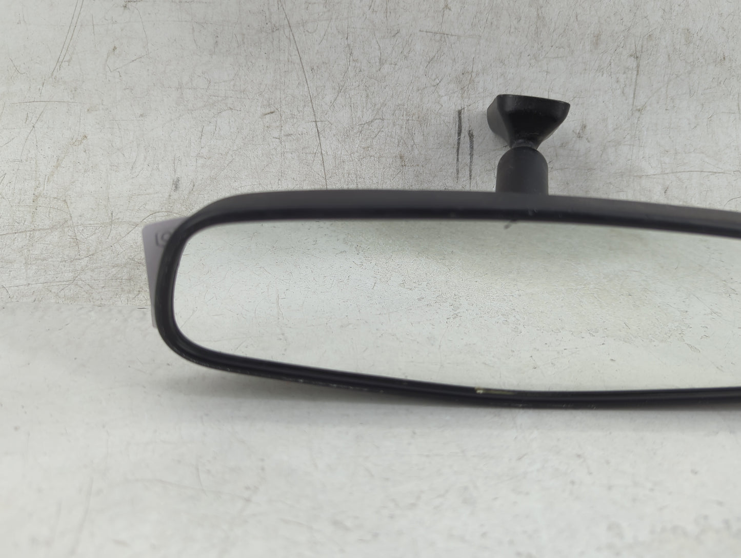 2018-2022 Chevrolet Traverse Interior Rear View Mirror Replacement OEM P/N:A048070 Fits OEM Used Auto Parts - Oemusedautopar