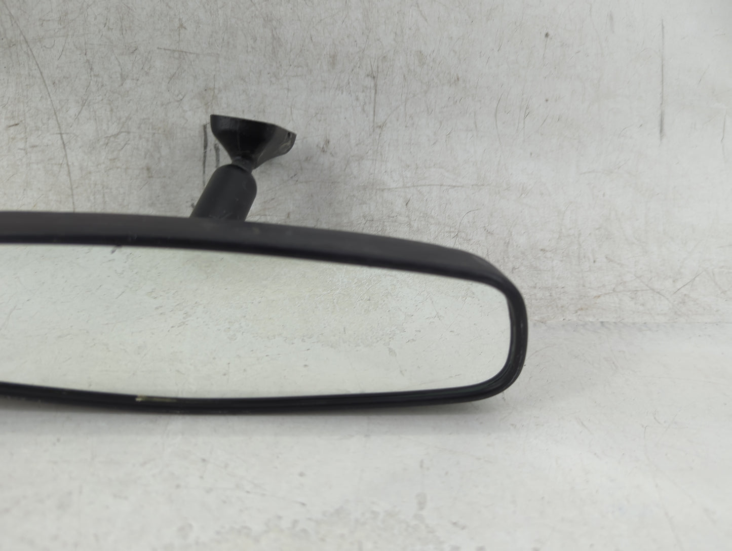 2018-2022 Chevrolet Traverse Interior Rear View Mirror Replacement OEM P/N:A048070 Fits OEM Used Auto Parts - Oemusedautopar