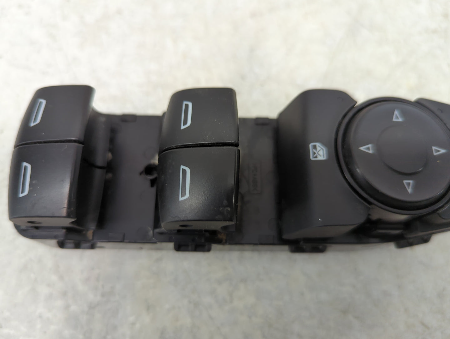 2020 Chevrolet Traverse Master Power Window Switch Replacement Driver Side Left P/N:84512940 Fits OEM Used Auto Parts - Oemu