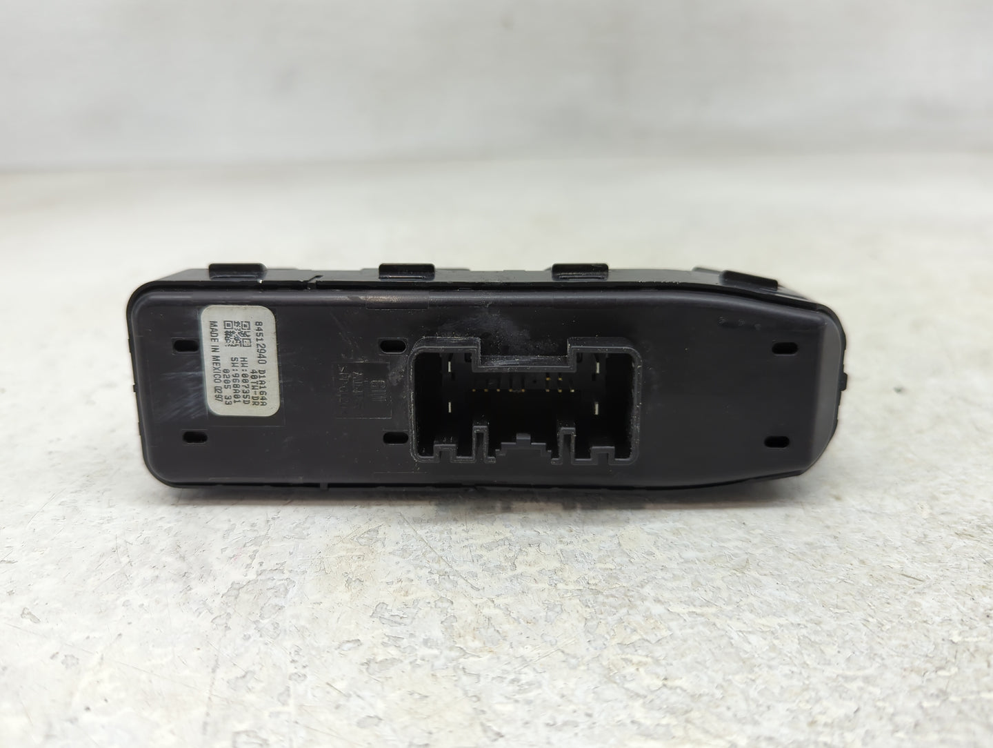 2020 Chevrolet Traverse Master Power Window Switch Replacement Driver Side Left P/N:84512940 Fits OEM Used Auto Parts - Oemu