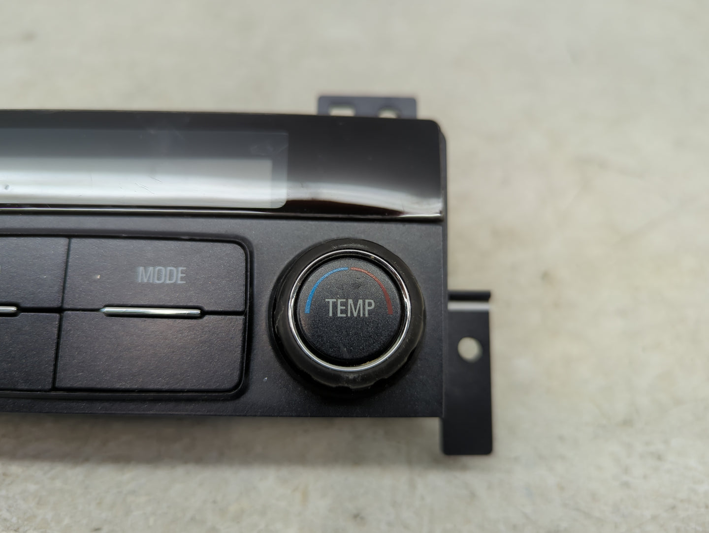 2018-2022 Chevrolet Traverse Climate Control Module Temperature AC/Heater Replacement P/N:23507152 Fits OEM Used Auto Parts 