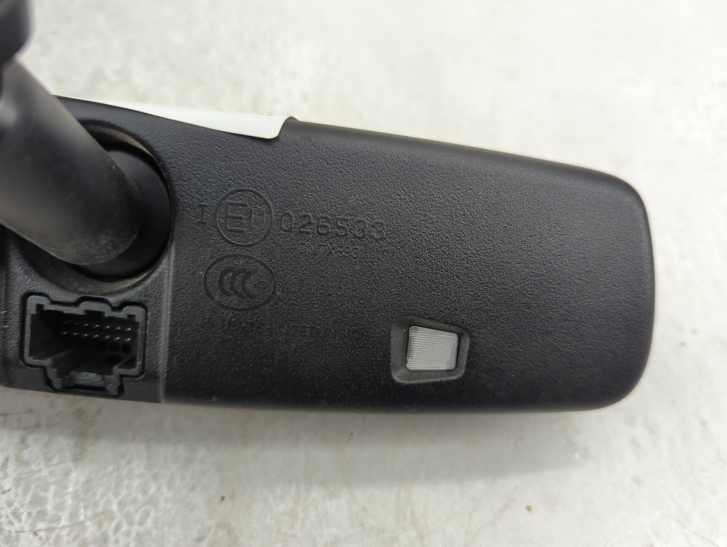 2018-2022 Chevrolet Traverse Interior Rear View Mirror Replacement OEM P/N:E11026533 Fits OEM Used Auto Parts - Oemusedautop