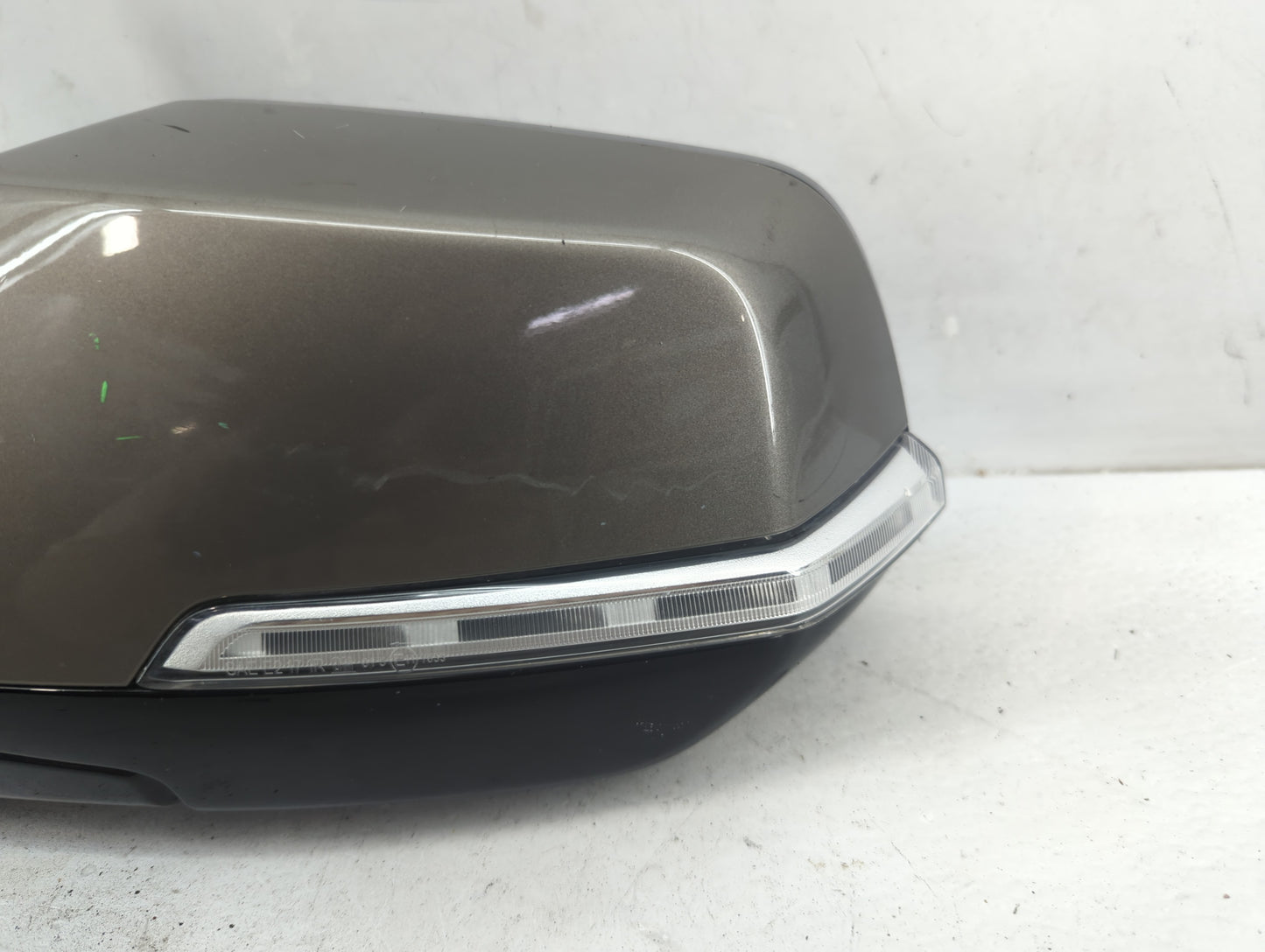 2020 Chevrolet Traverse Driver Side View Mirror - Left Door Mirror OEM Used - Oemusedautoparts1.com