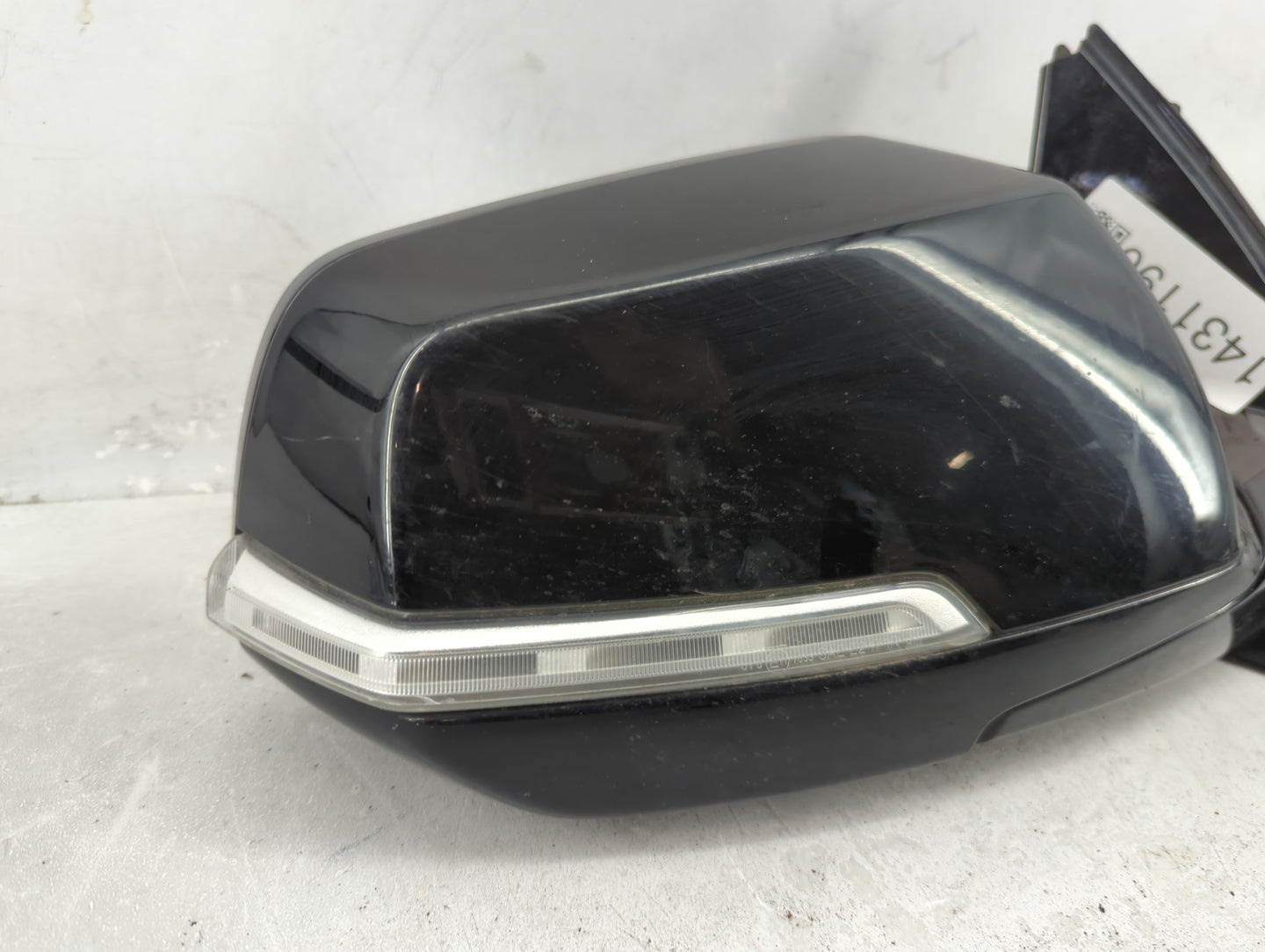 2020 Chevrolet Traverse Passenger Side View Mirror - Right Door Mirror OEM Used - Oemusedautoparts1.com