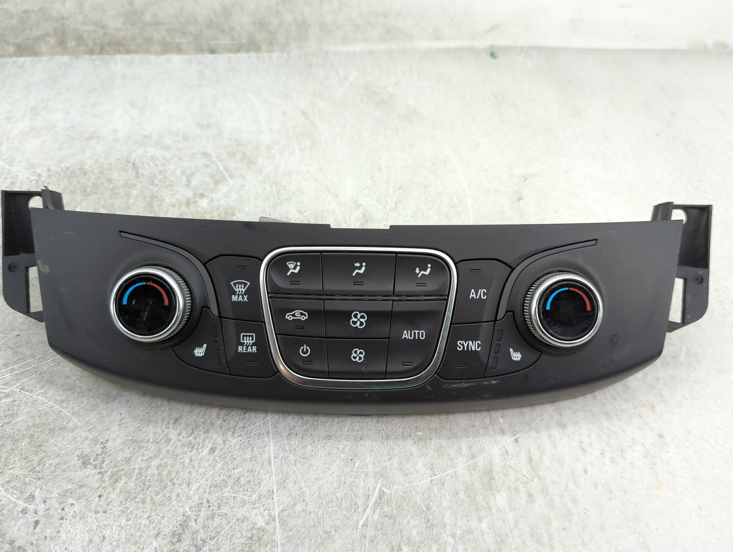 2018-2022 Chevrolet Traverse Climate Control Module Temperature AC/Heater Replacement P/N:84344402 7370200000000X Fits OEM U