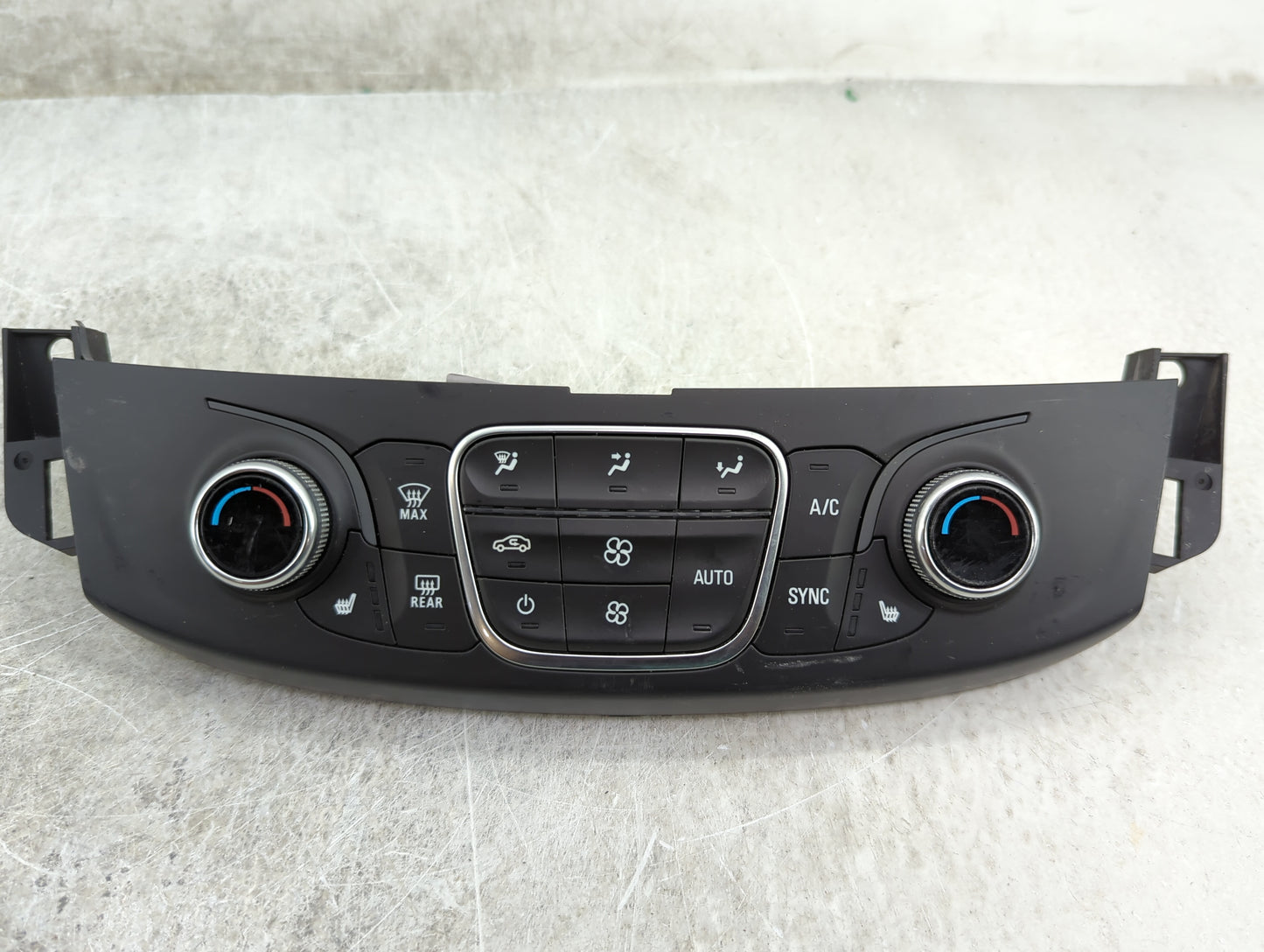 2018-2022 Chevrolet Traverse Climate Control Module Temperature AC/Heater Replacement P/N:84344402 7370200000000X Fits OEM U