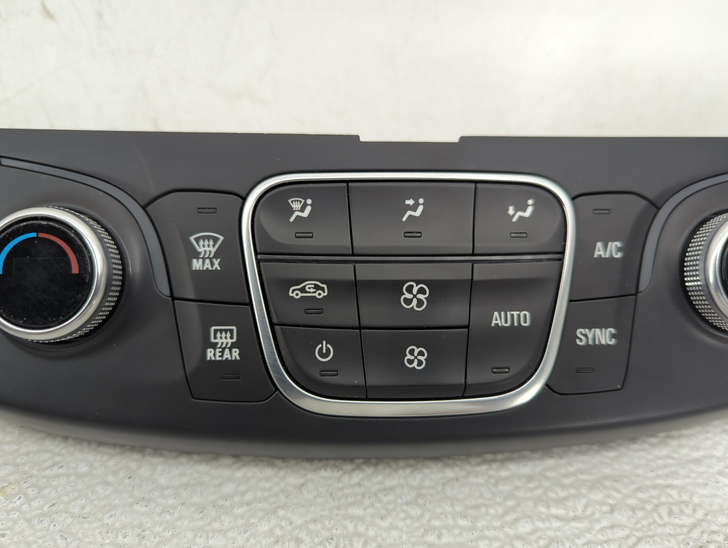 2018-2022 Chevrolet Traverse Climate Control Module Temperature AC/Heater Replacement P/N:84344401 7370200000000X Fits OEM U