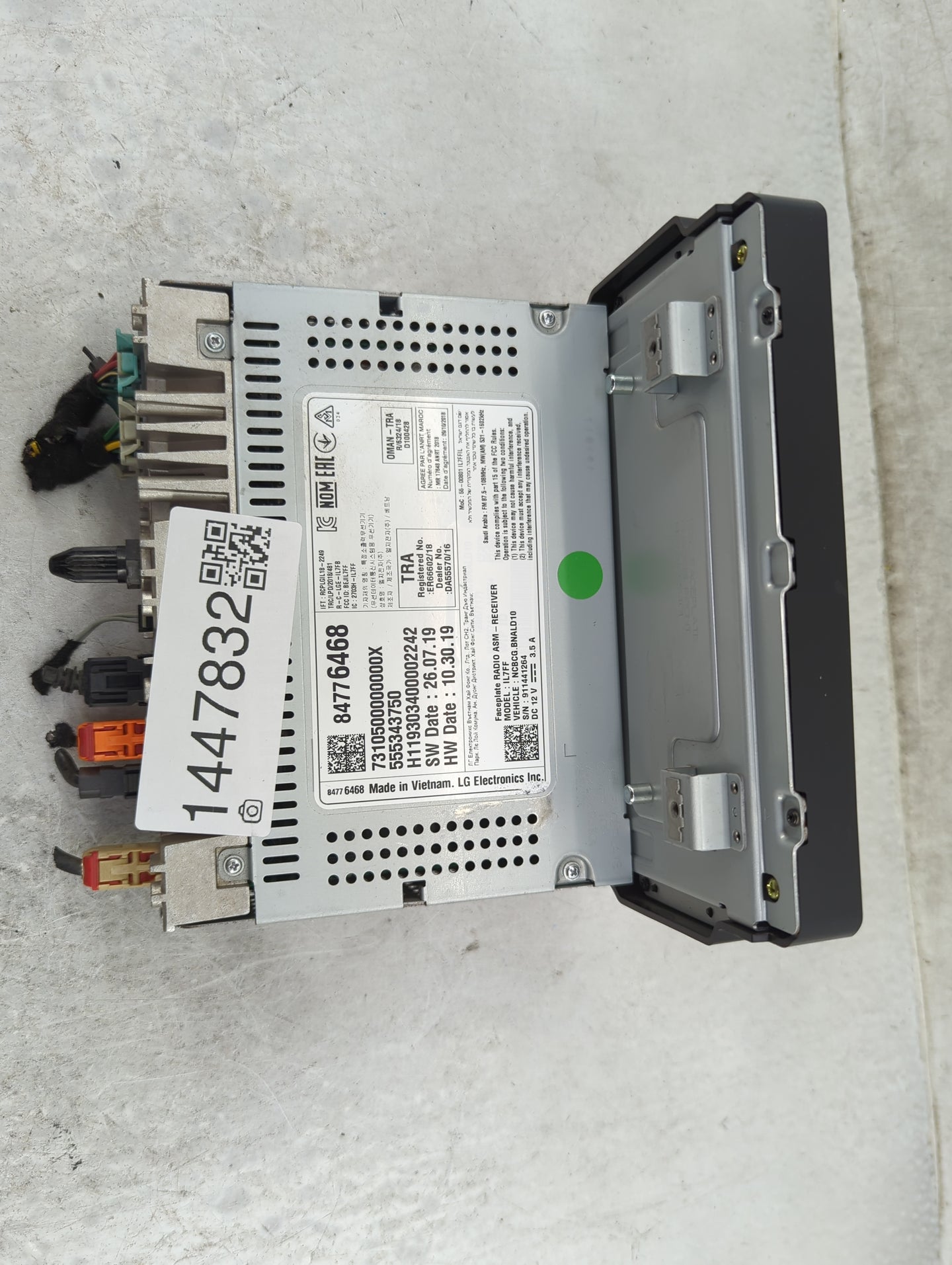 2020 Chevrolet Traverse Radio AM FM Cd Player Receiver Replacement P/N:84776468 555343750, H119303400002242, 7310500000000X 
