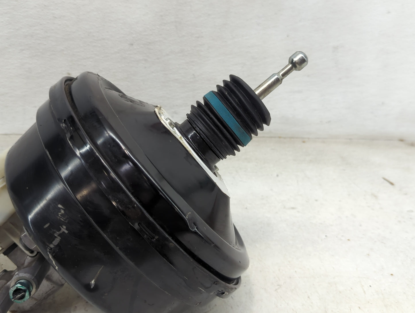 2018-2022 Chevrolet Traverse Power Brake Booster Oem 1451703 - Oemusedautoparts1.com