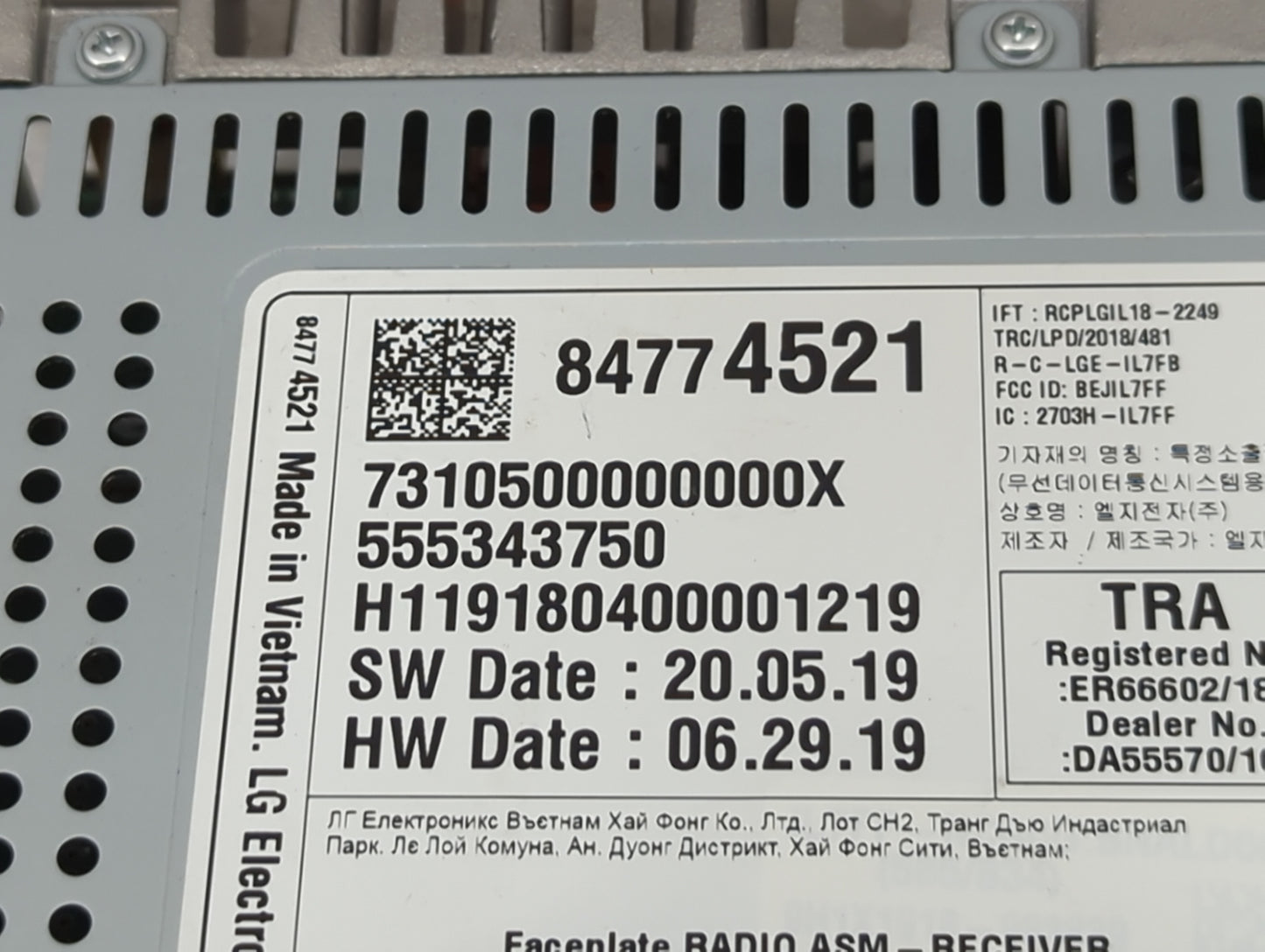 2021-2022 Chevrolet Traverse Radio AM FM Cd Player Receiver Replacement P/N:84774521 7310500000000X, 555343750 Fits Fits 202