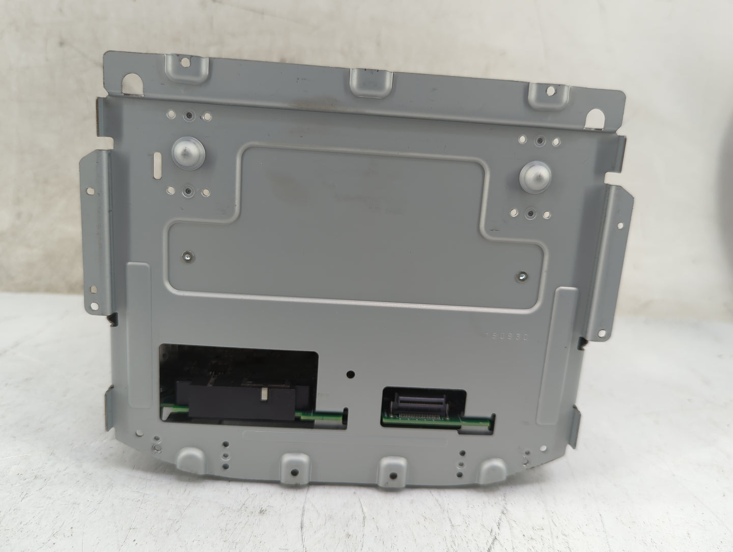 2021-2022 Chevrolet Traverse Radio AM FM Cd Player Receiver Replacement P/N:84776470 84776468, 555343700 Fits Fits 2021 2022