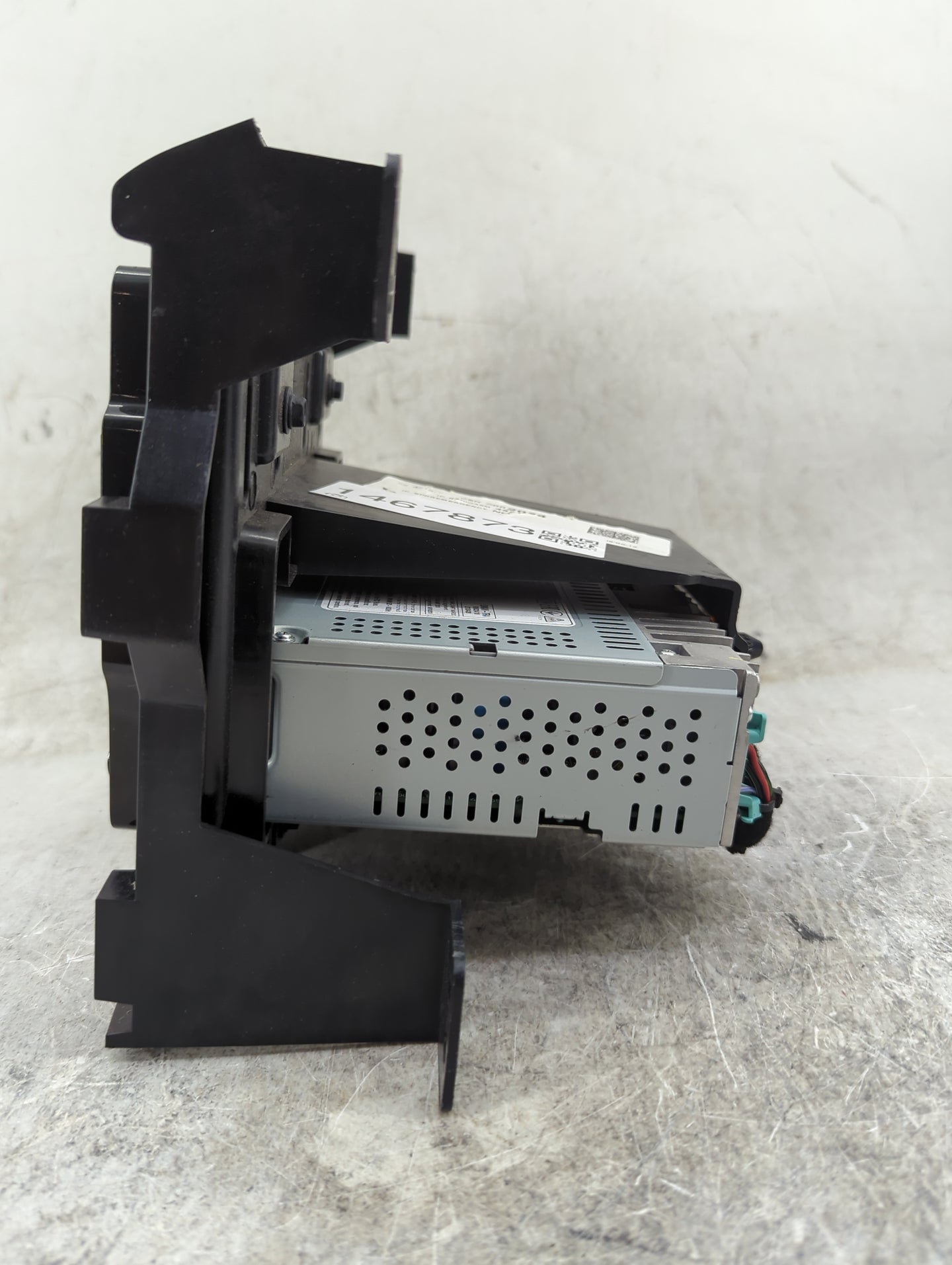 2018-2021 Chevrolet Traverse Radio AM FM Cd Player Receiver Replacement P/N:BS 421875 CSN 2882054 Fits Fits 2018 2019 2020 2