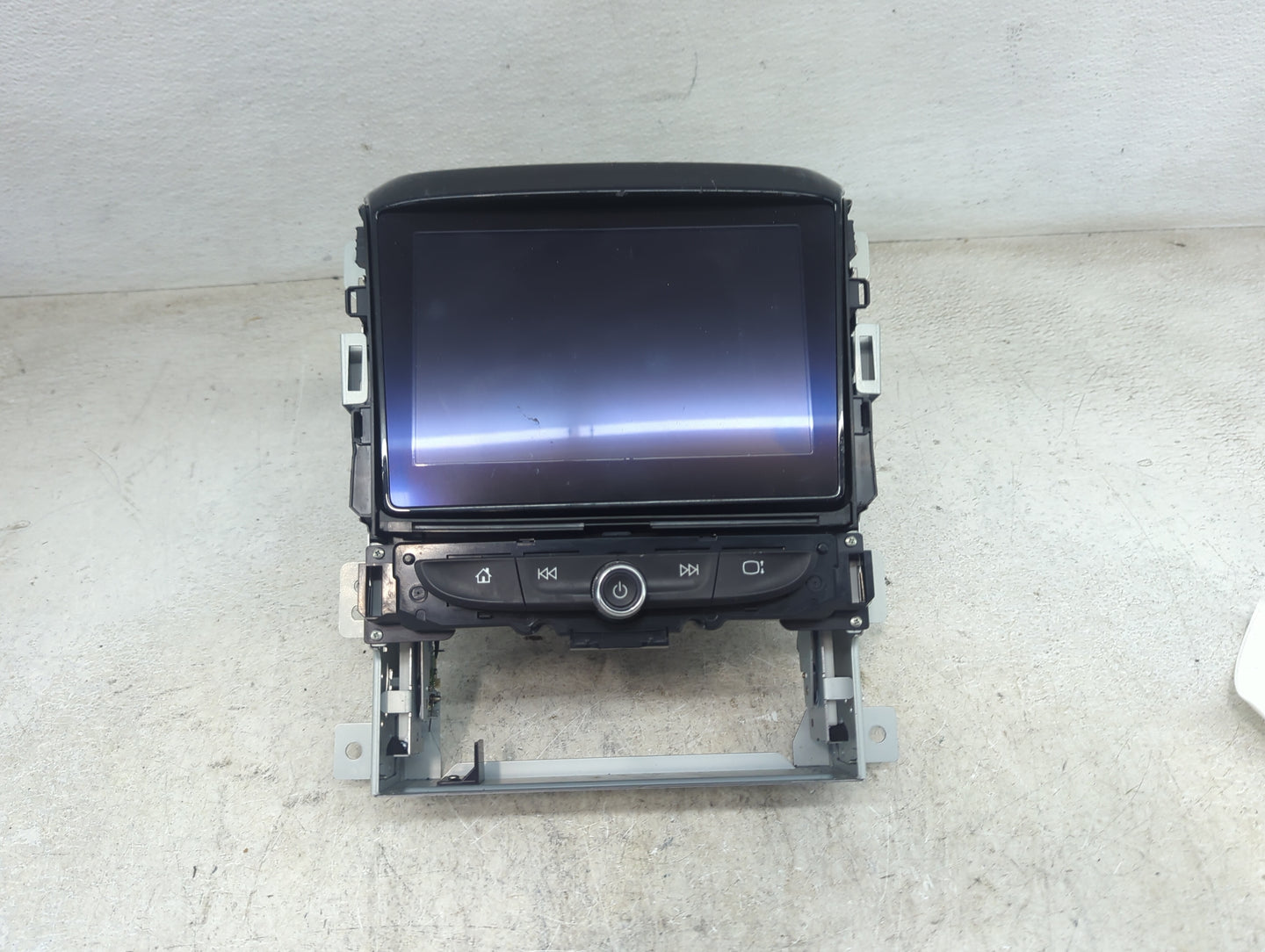2018-2021 Chevrolet Traverse Radio AM FM Cd Player Receiver Replacement P/N:84654678 7370100000000X Fits Fits 2018 2019 2020