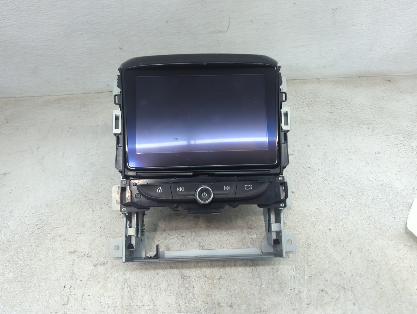 2018-2021 Chevrolet Traverse Radio AM FM Cd Player Receiver Replacement P/N:84654678 7370100000000X Fits Fits 2018 2019 2020