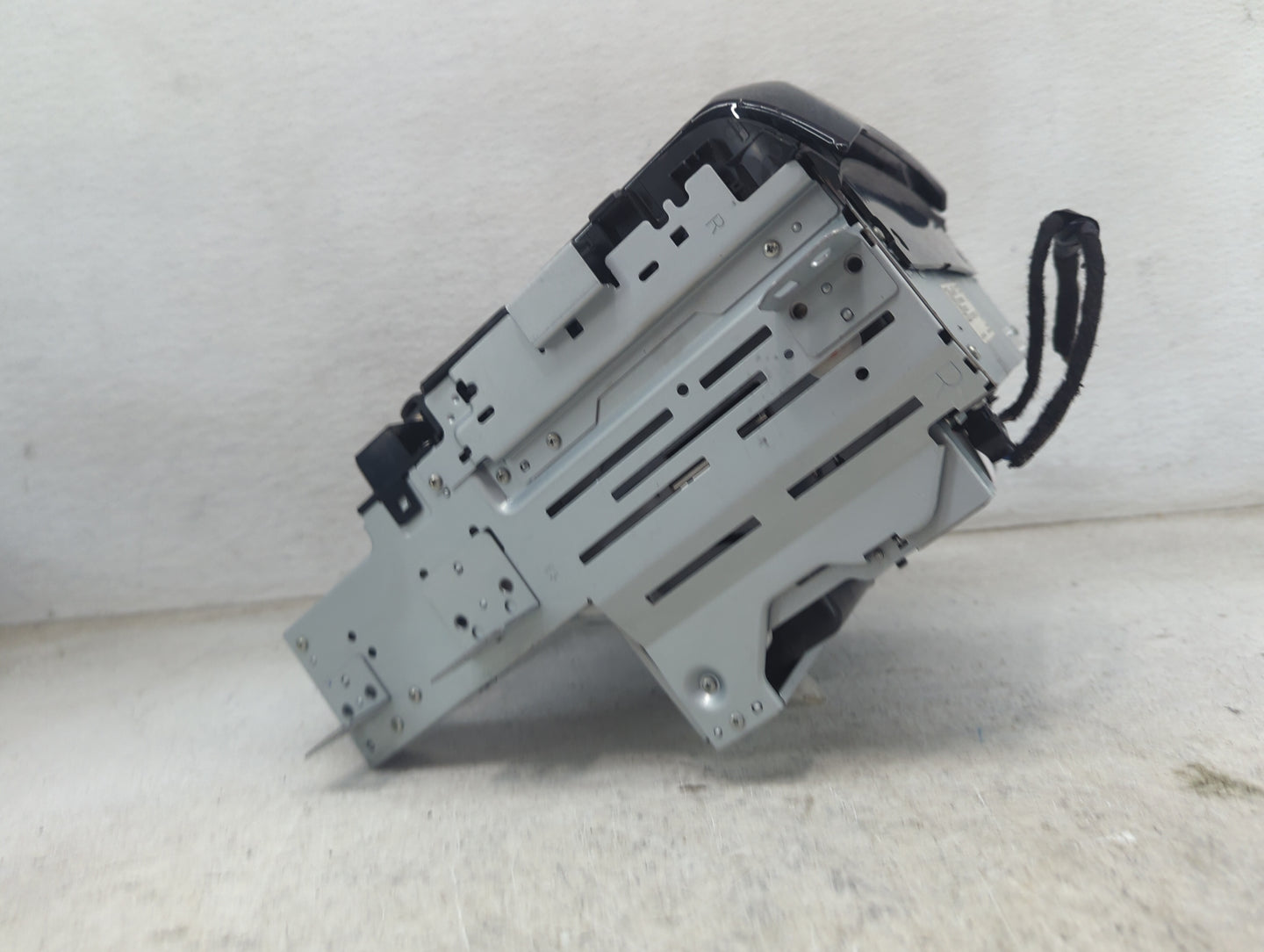 2018-2021 Chevrolet Traverse Radio AM FM Cd Player Receiver Replacement P/N:84654678 7370100000000X Fits Fits 2018 2019 2020