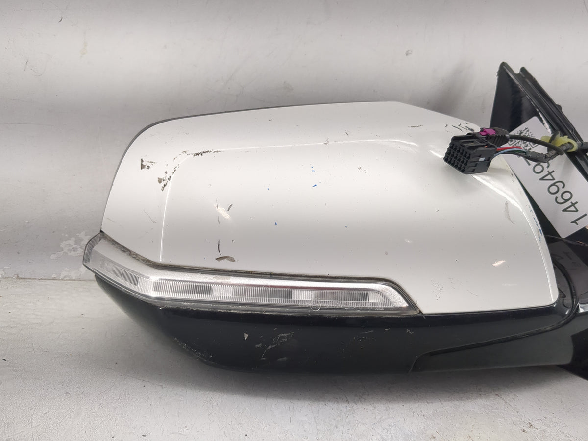 2020 Chevrolet Traverse Passenger Side View Mirror - Right Door Mirror OEM Used - Oemusedautoparts1.com