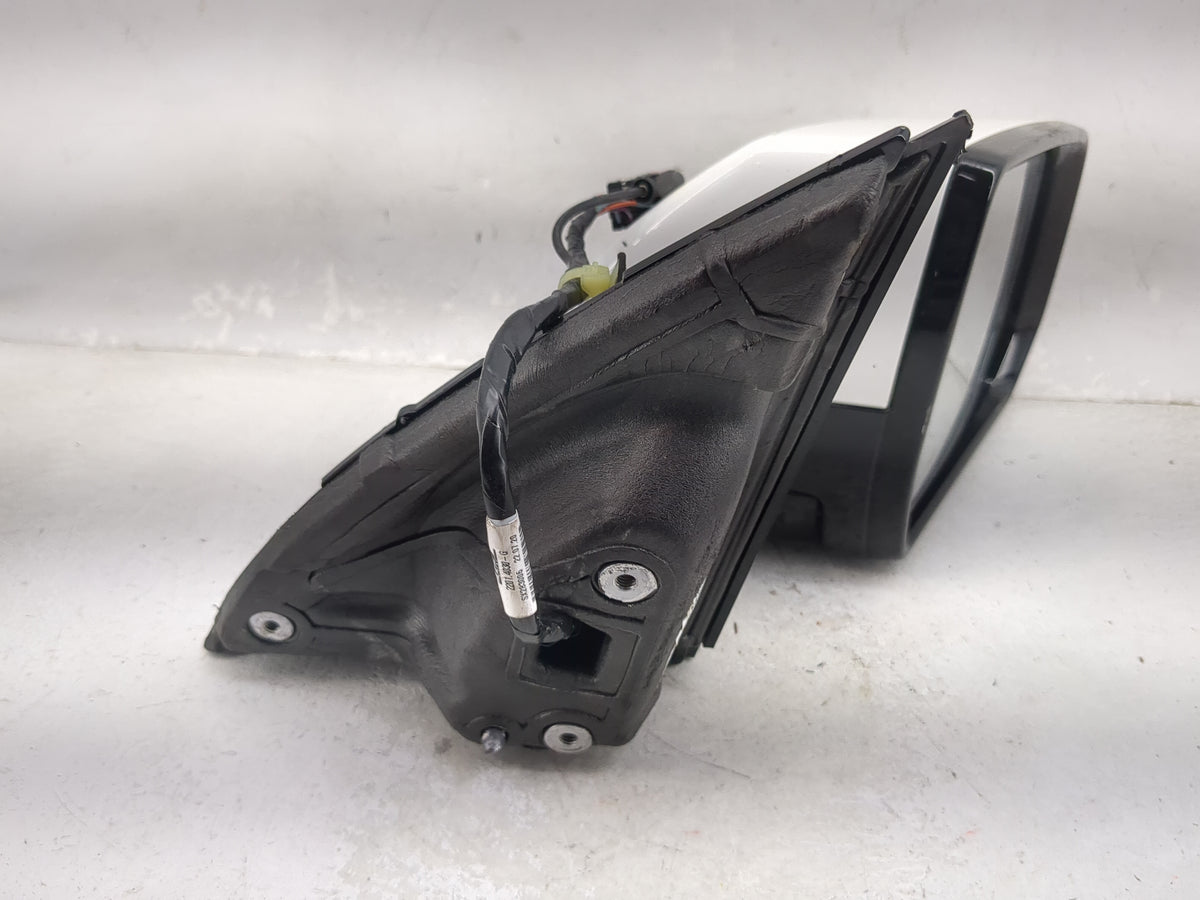 2020 Chevrolet Traverse Passenger Side View Mirror - Right Door Mirror OEM Used - Oemusedautoparts1.com