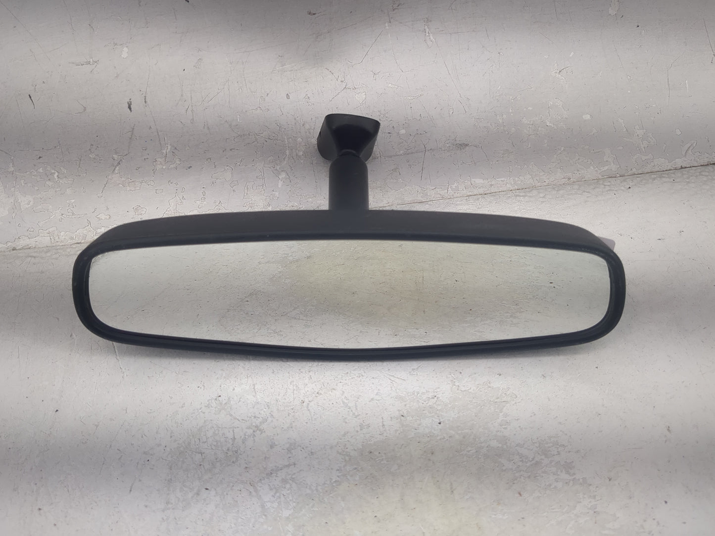 2018-2022 Chevrolet Traverse Interior Rear View Mirror Replacement OEM P/N:026150 Fits OEM Used Auto Parts - Oemusedautopart