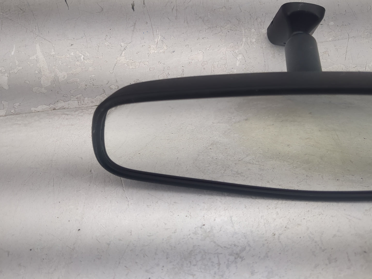 2018-2022 Chevrolet Traverse Interior Rear View Mirror Replacement OEM P/N:026150 Fits OEM Used Auto Parts - Oemusedautopart