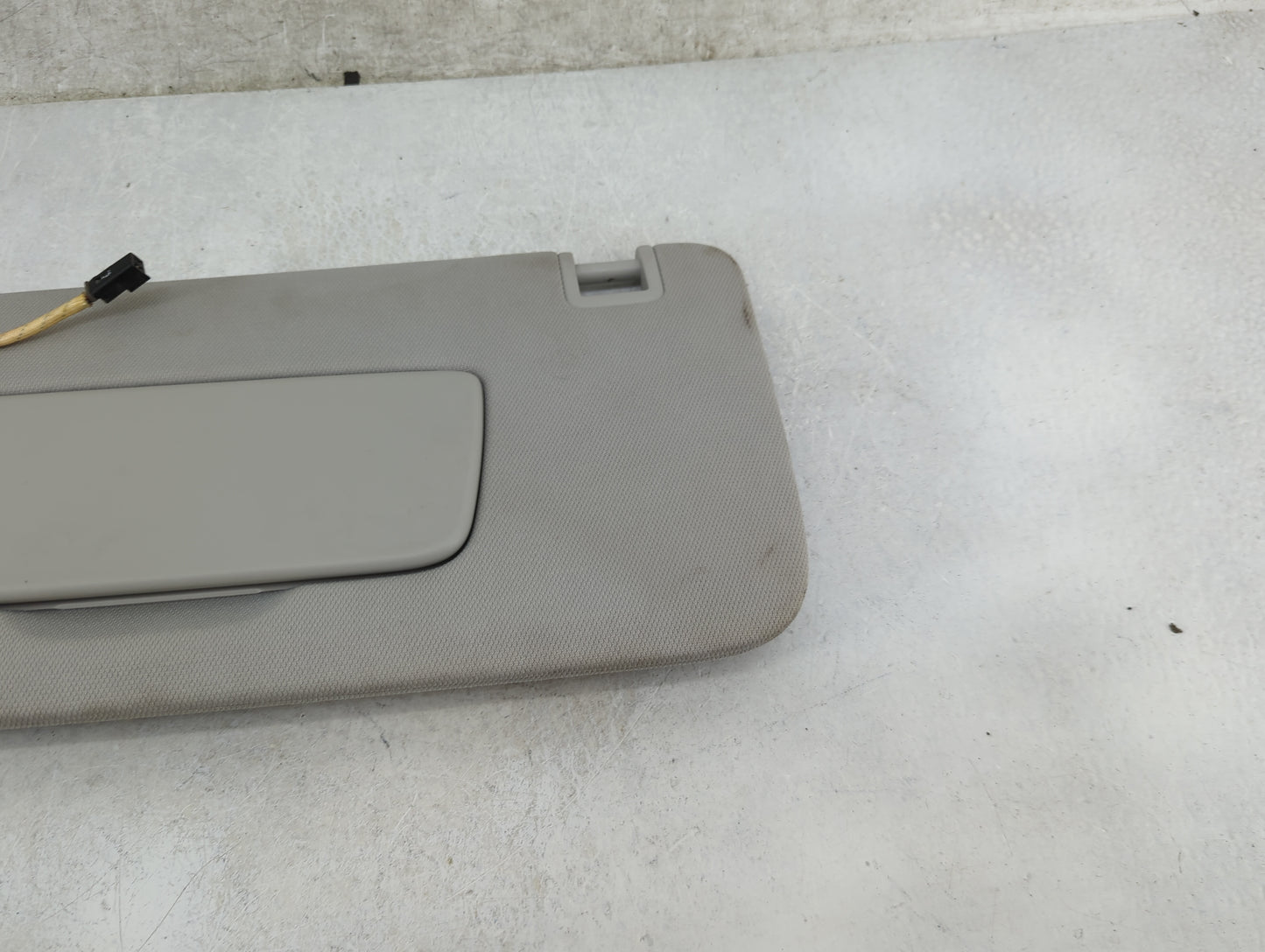 2018-2022 Chevrolet Traverse Sun Visor Shade Replacement Driver Left Mirror Fits Fits 2018 2019 2020 2021 2022 OEM Used Auto